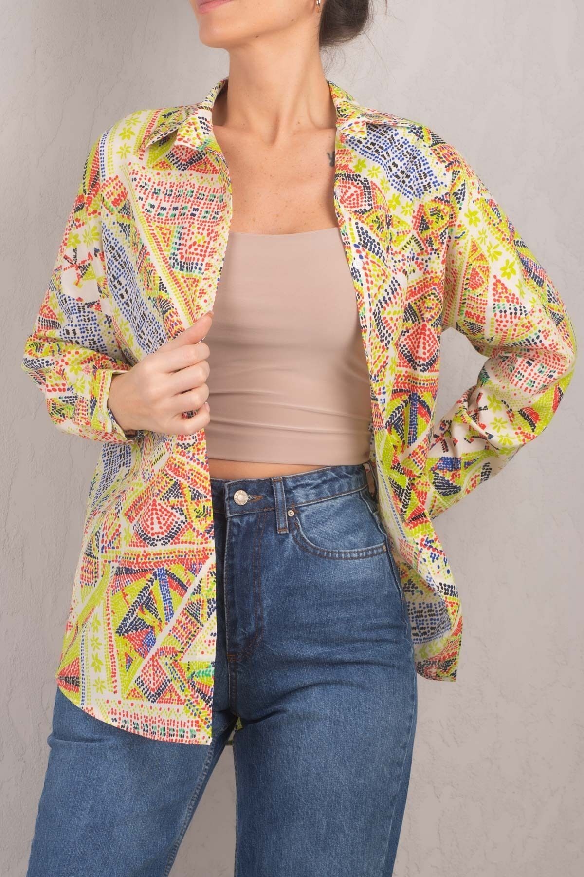 Kadın Fıstık Yeşili Desenli Oversize Uzun Basic Gömlek ARM-22Y001148