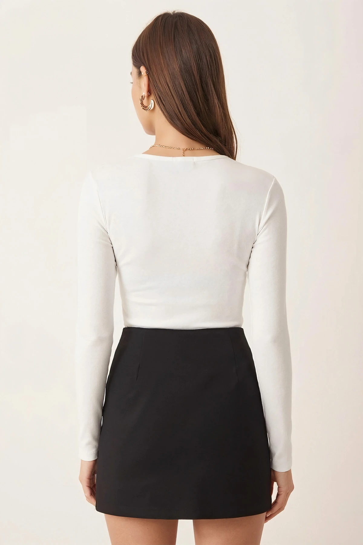 Kadın Ekru Önü Çıtçıtlı Uzun Kol Body Bluz ARM-26K135015