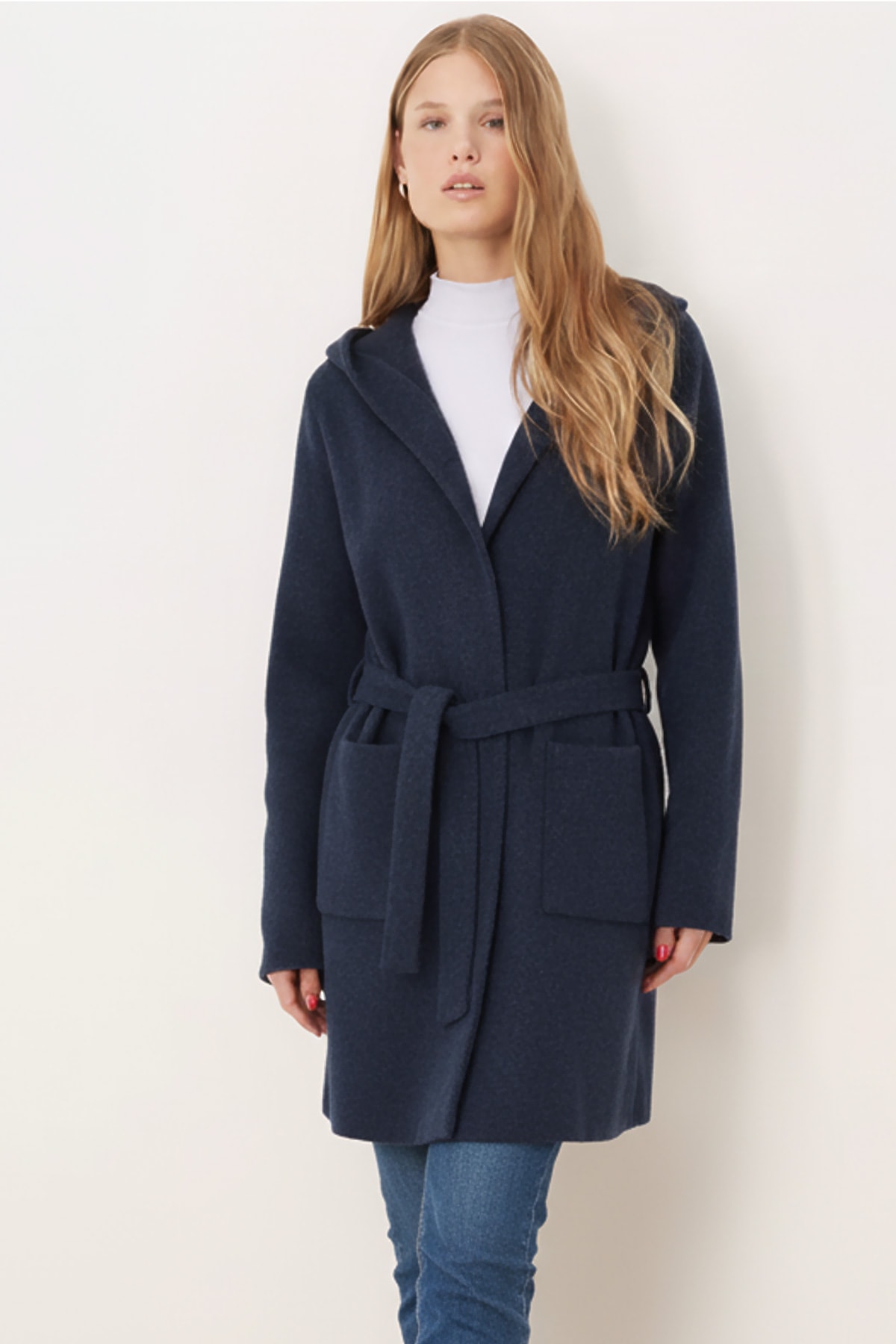 Kadın Koyu Mavi Beli Kuşaklı Cepli Kapüşonlu Oversize Kaşe Kaban ARM-26K001025