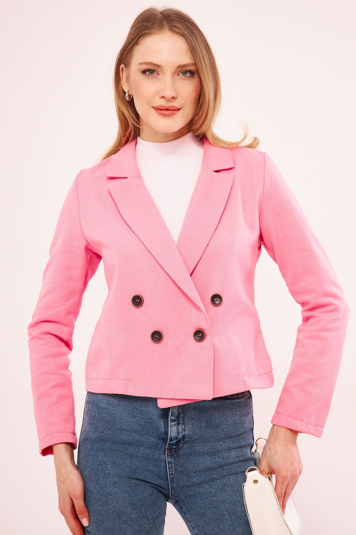 Kadın Pembe Kruvaze Yaka Gabardin Crop Ceket ARM-24Y001010