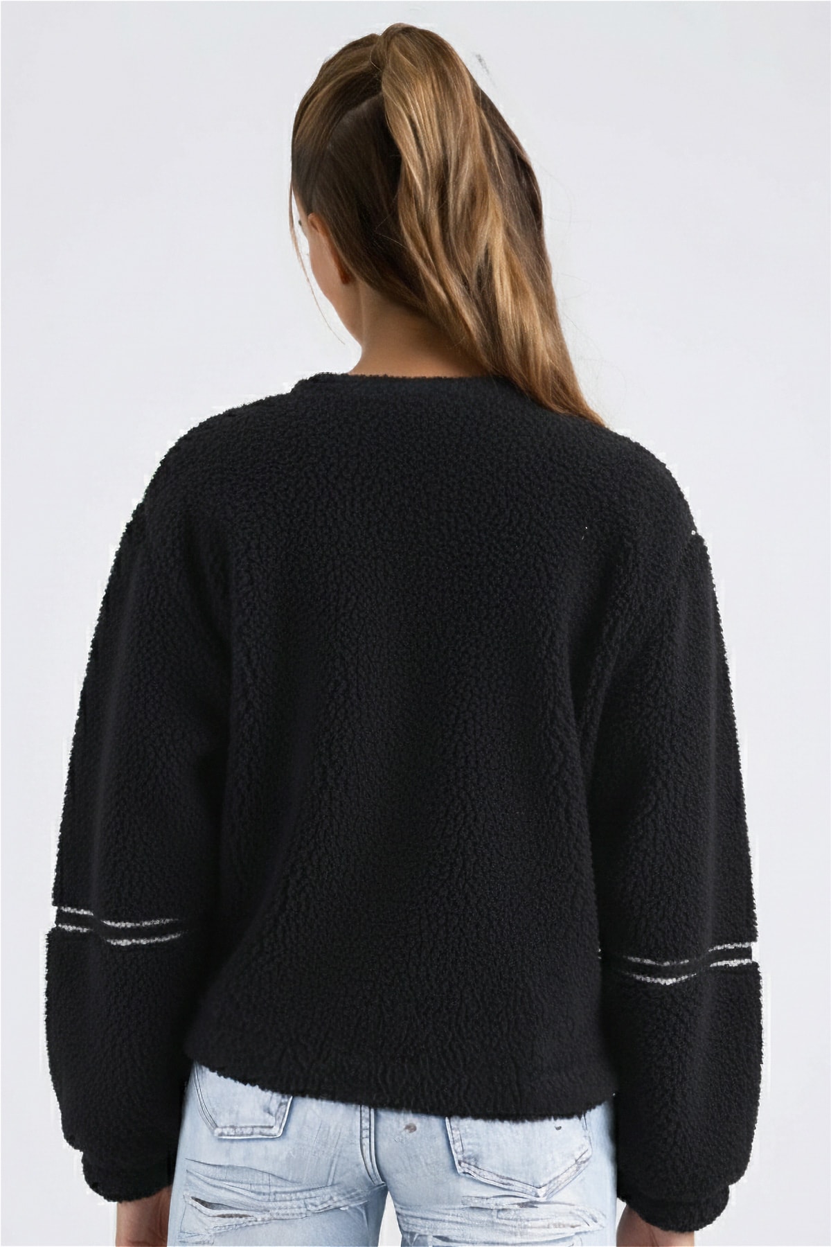 Kadın Siyah Cepli Astarlı Peluş Ceket ARM-26K136071