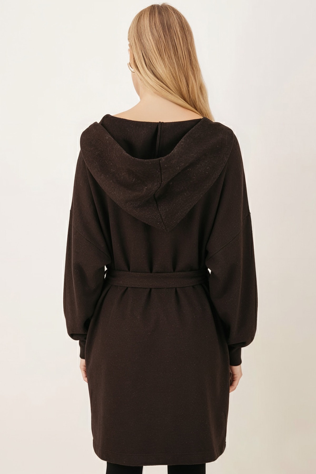 Kadın Kahve Beli Kuşaklı Cepli Kapüşonlu Oversize Kaşe Kaban ARM-26K001025