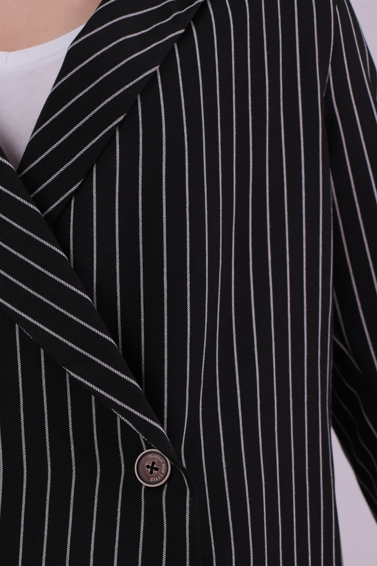 Kadın Siyah Oversize Duble Kol Kruvaze Yaka Astarlı Blazer Ceket ARM-26K001052