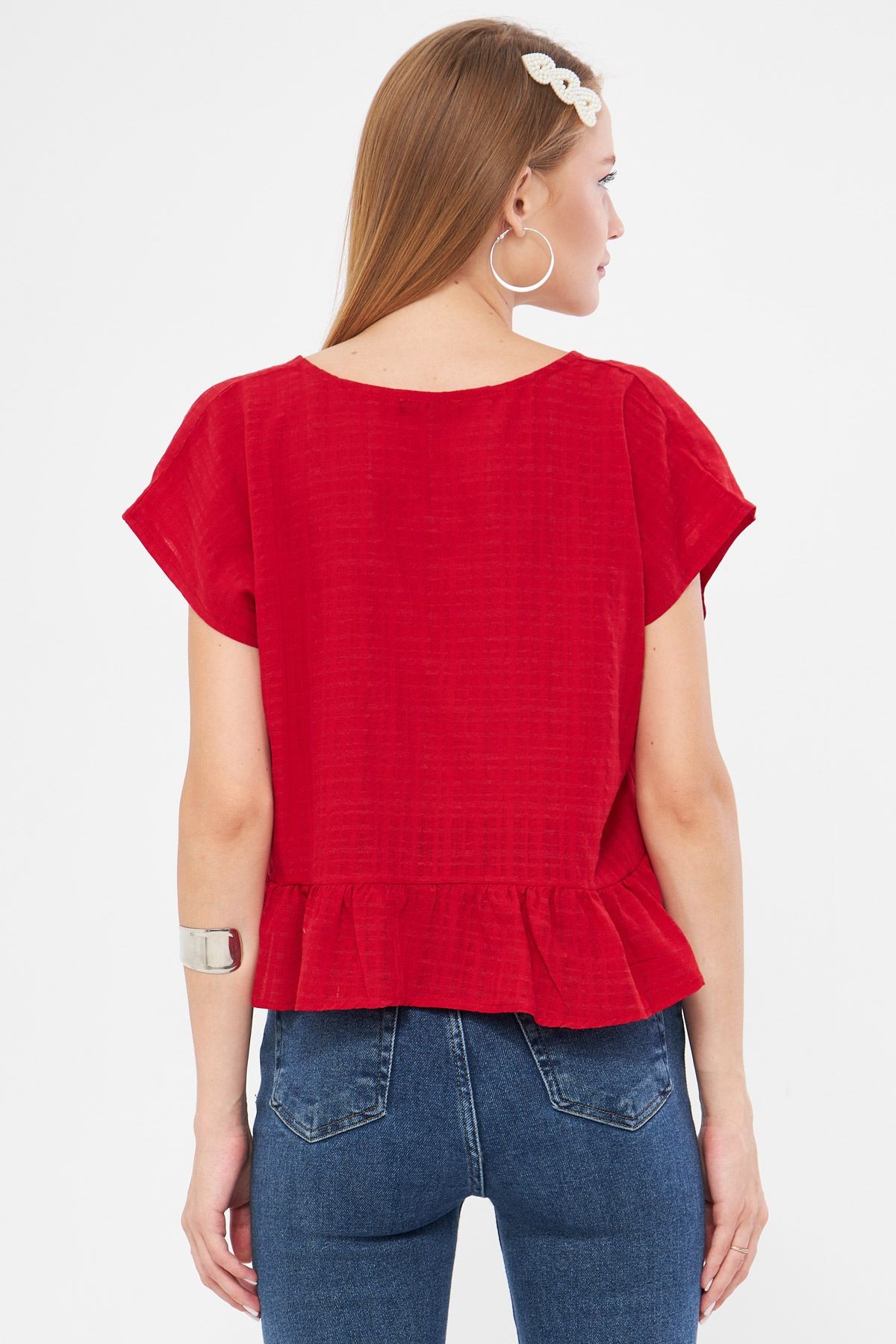 Kadın Kırmızı Yarasa Kol Yakası Bağlamalı Eteği Fırfırlı Oversize Crop Bluz ARM-24Y001088