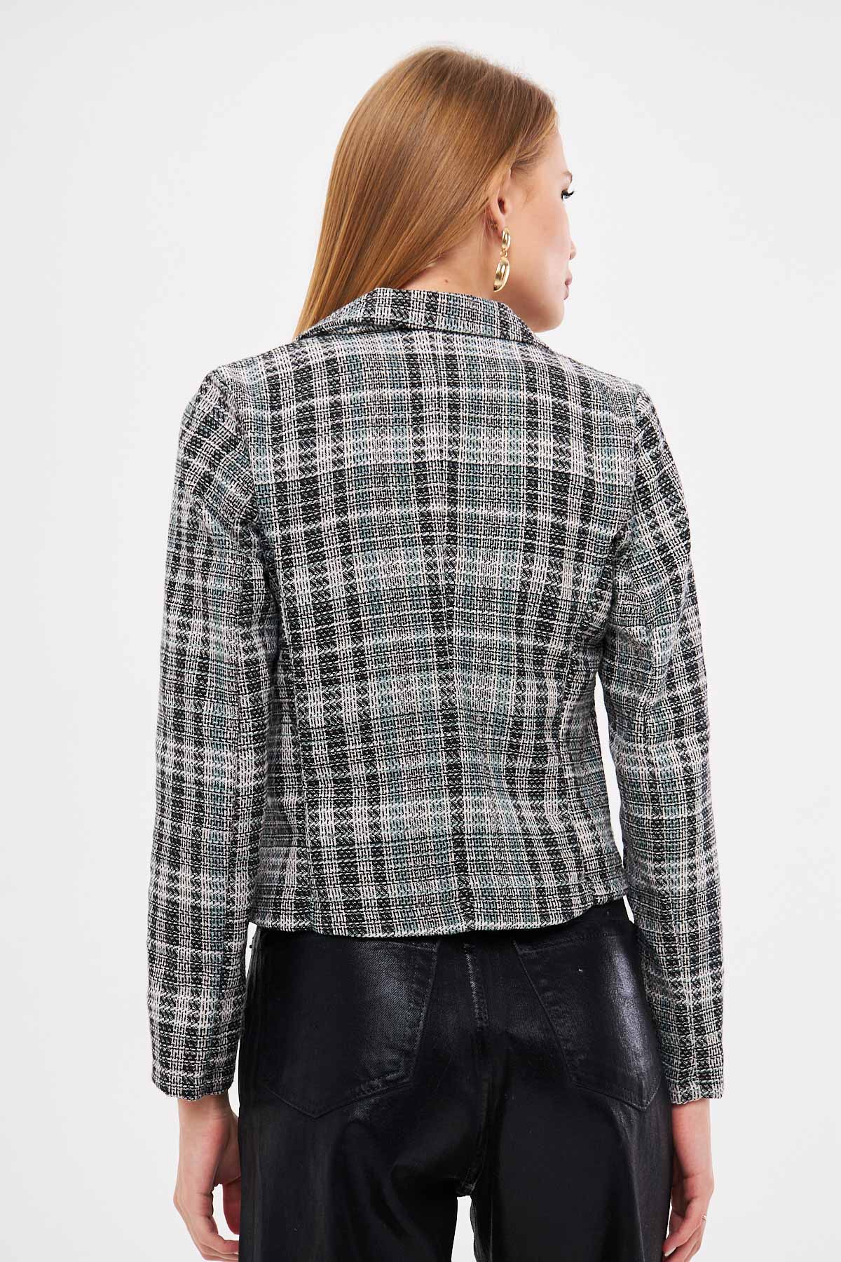 Kadın Turkuaz-Beyaz Kruvaze Yaka Tüvit Crop Ceket ARM-24K001014