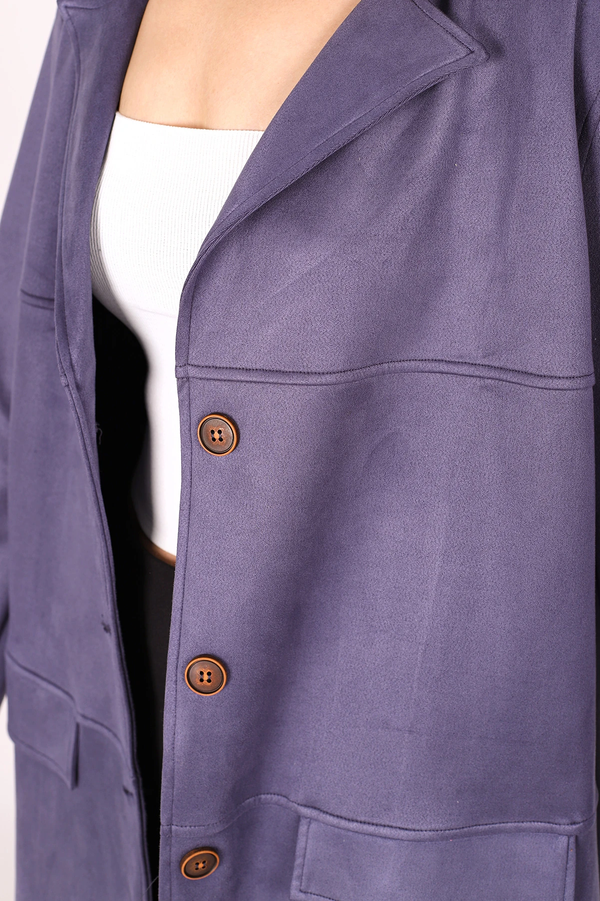 Kadın Koyu Mavi Yakalı Cep Kapaklı Düğmeli Vatkalı Premium Süet Oversize Ceket ARM-25K001057