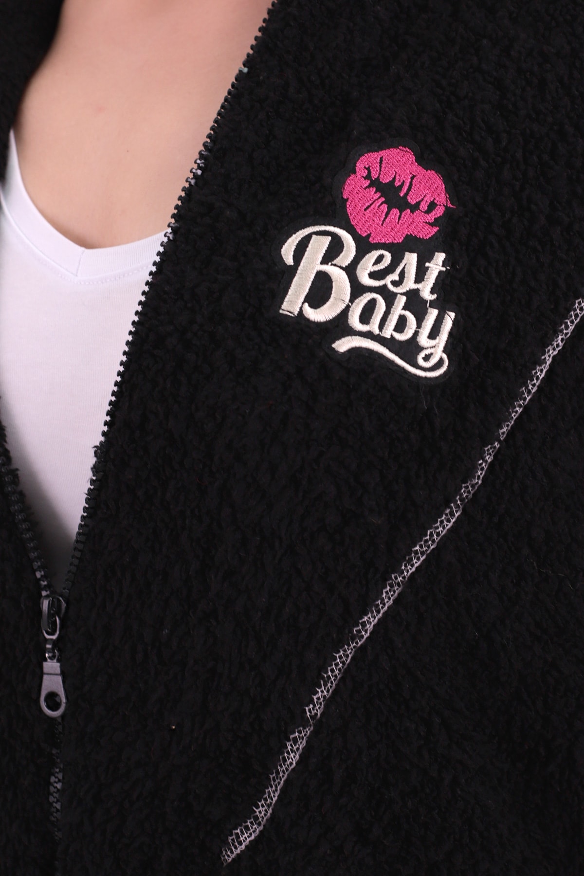 Kadın Siyah Cepli Astarlı Peluş Ceket ARM-26K136071