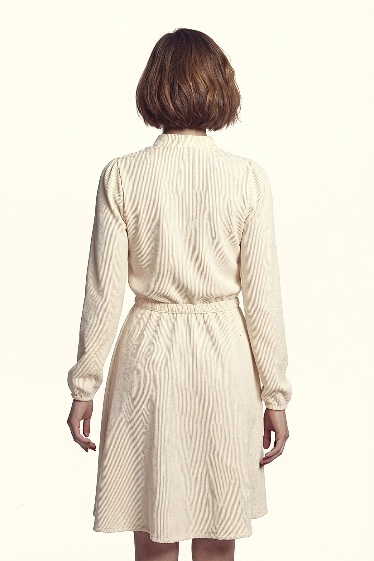 Kadın Ekru Kadife V Yaka Beli Lastikli İnce Fitilli Kloş Elbise ARM-25K001049