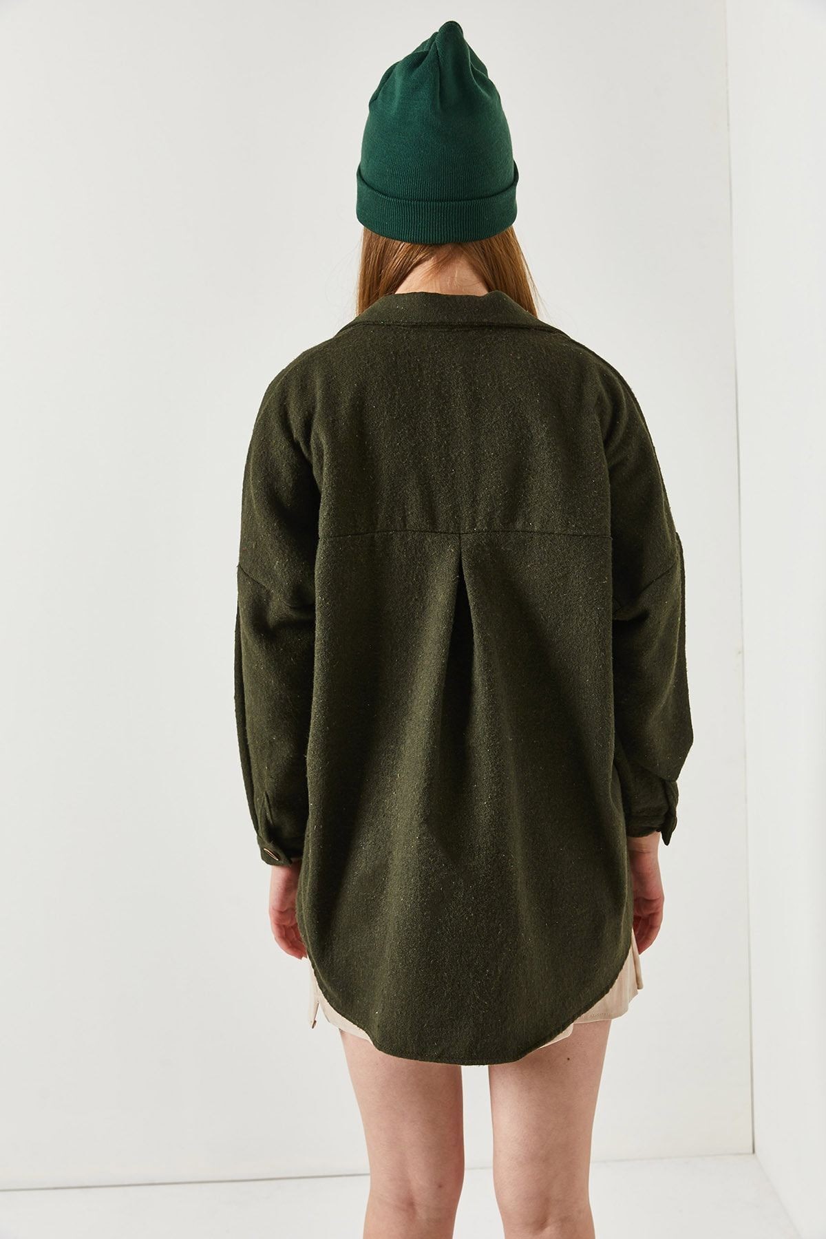 Kadın Haki Oversize Kaşe Cepli Gömlek ARM-22Y001156