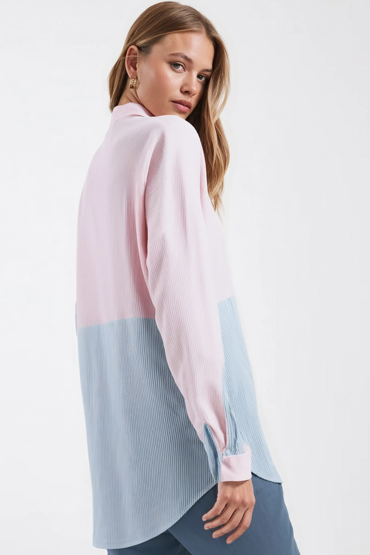 Kadın Bebe Mavi Çizgili İki Renkli Uzun Kol Salaş Gömlek ARM-21K001193