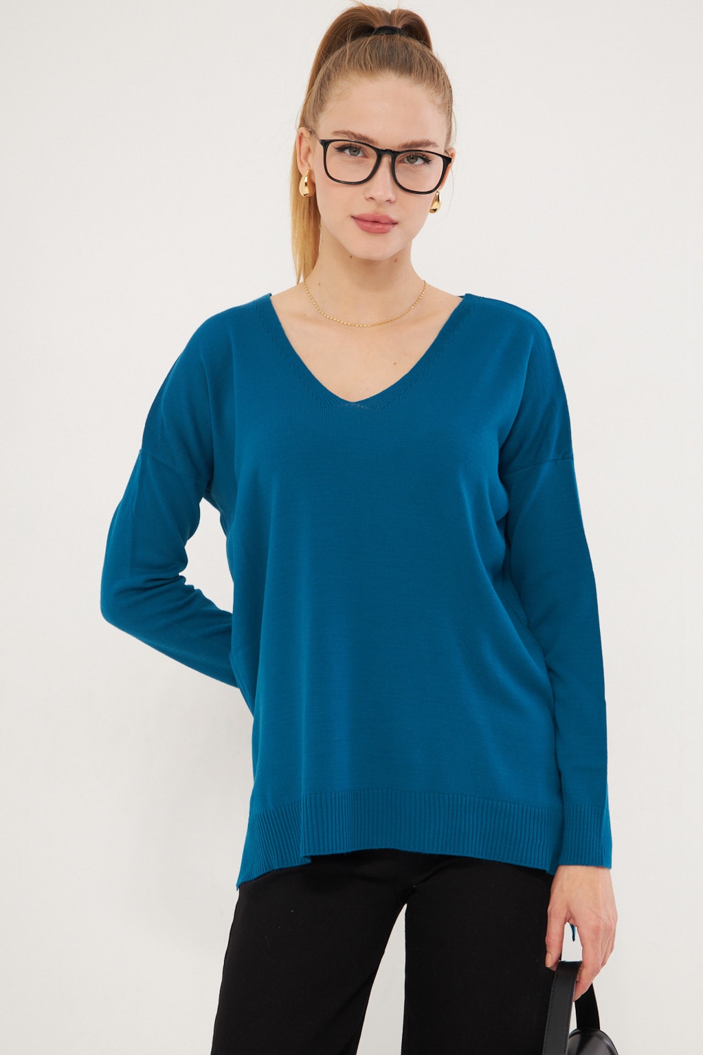 Kadın Petrol V Yaka Ön Kısa Arkası Uzun Triko Kazak ARM-22Y012013