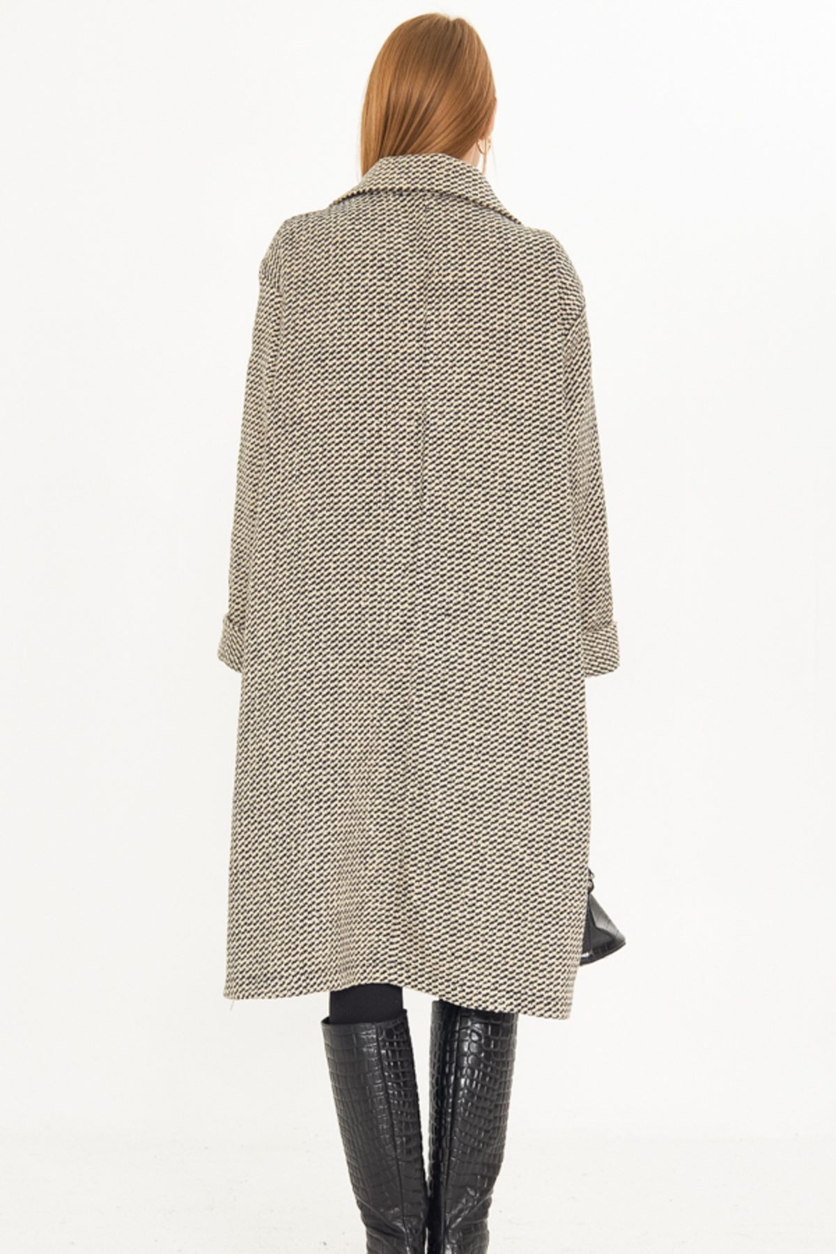 Kadın Siyah Oversize Desenli Kaşe Kaban ARM-25K001099