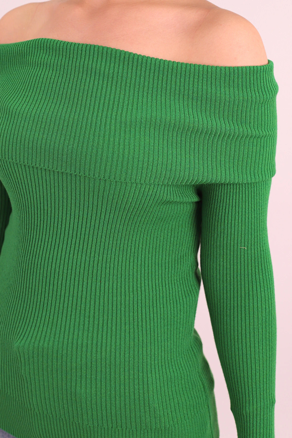 Kadın Yeşil Madonna Yaka Triko Kazak ARM-26K136062