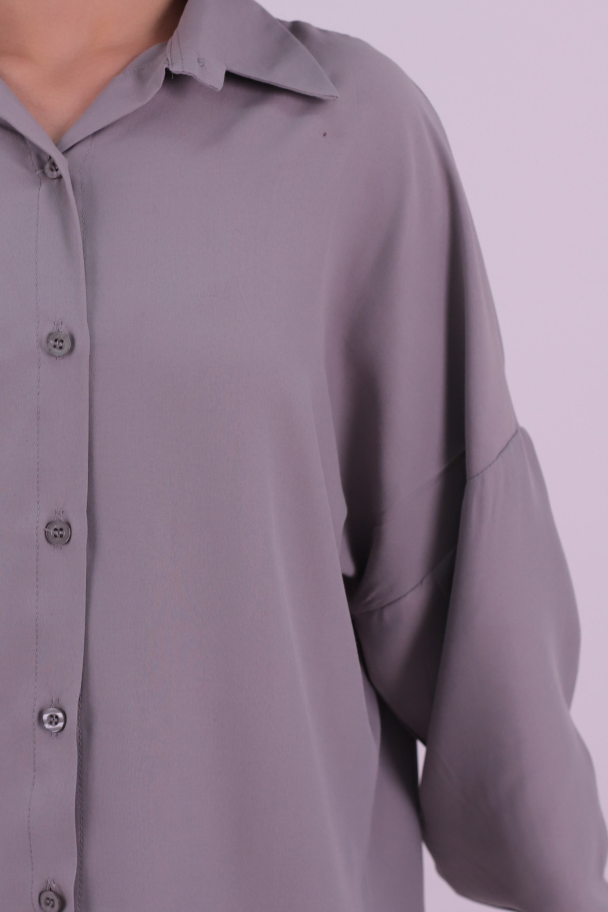 Kadın Koyu Gri Oversize Uzun Basic Gömlek ARM-22Y001118