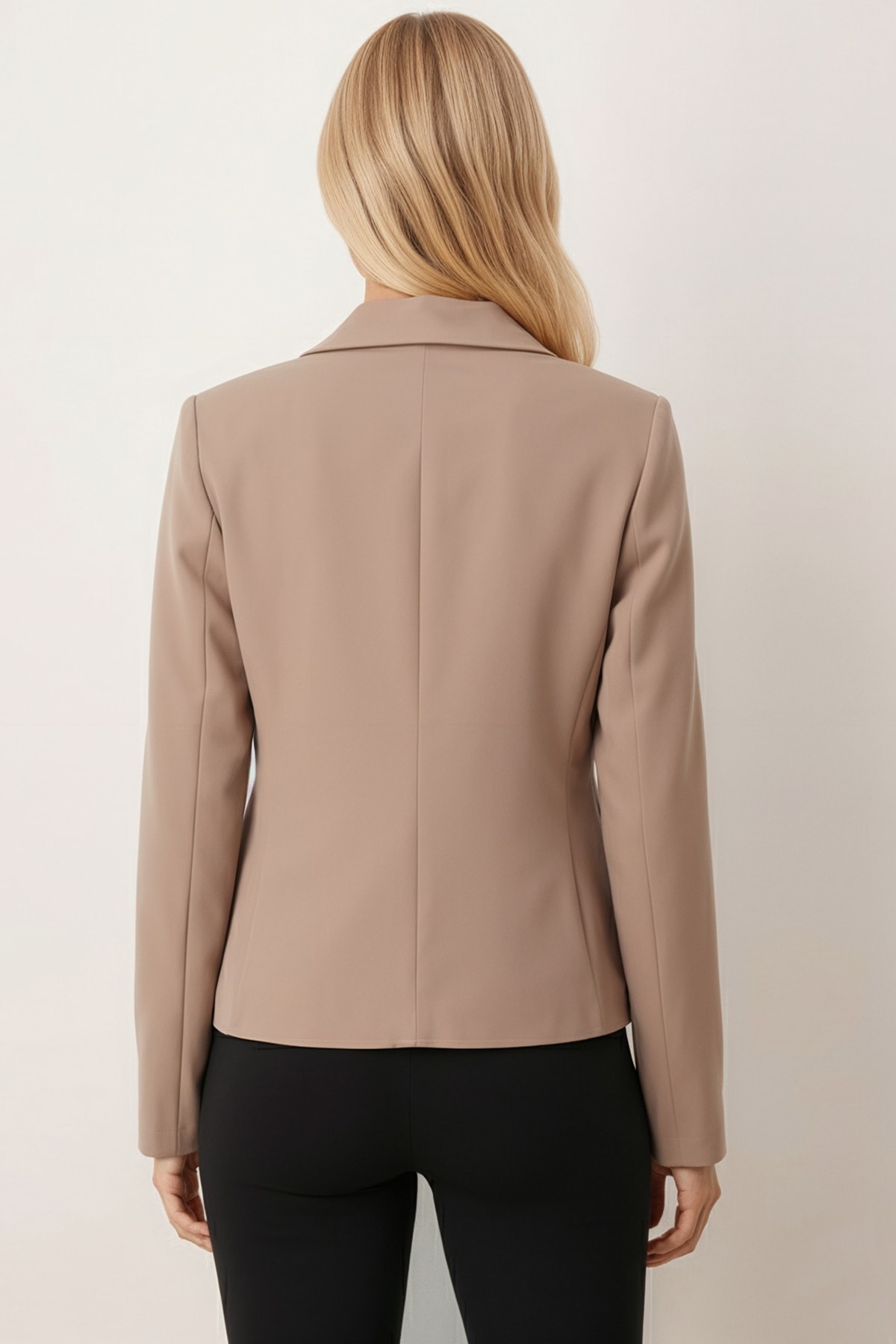 Kadın Vizon Erkek Yaka Kare Cepli Crop Ceket ARM-26K001026