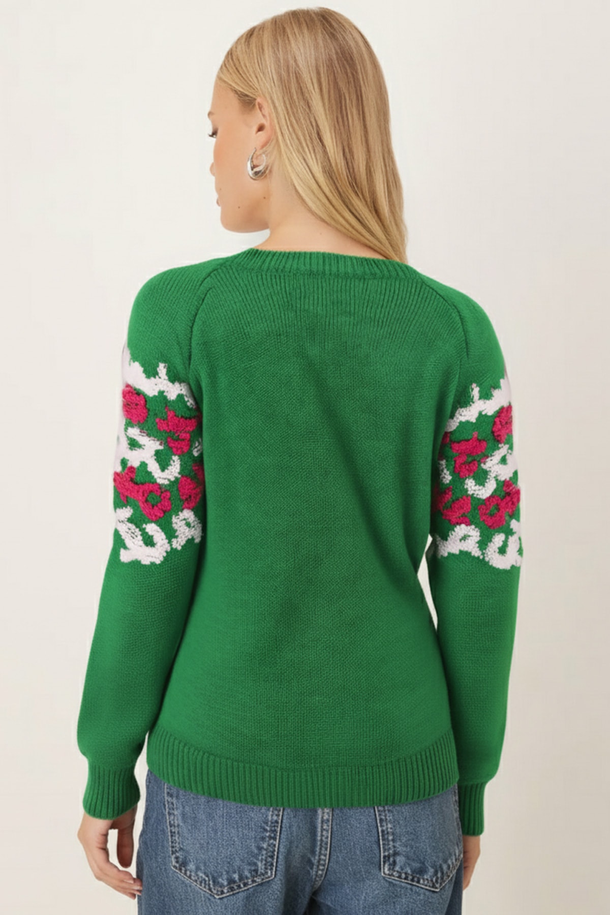 Kadın Fuşya-Yeşil Önü Kabartmalı Desen Triko Kazak ARM-26K136018