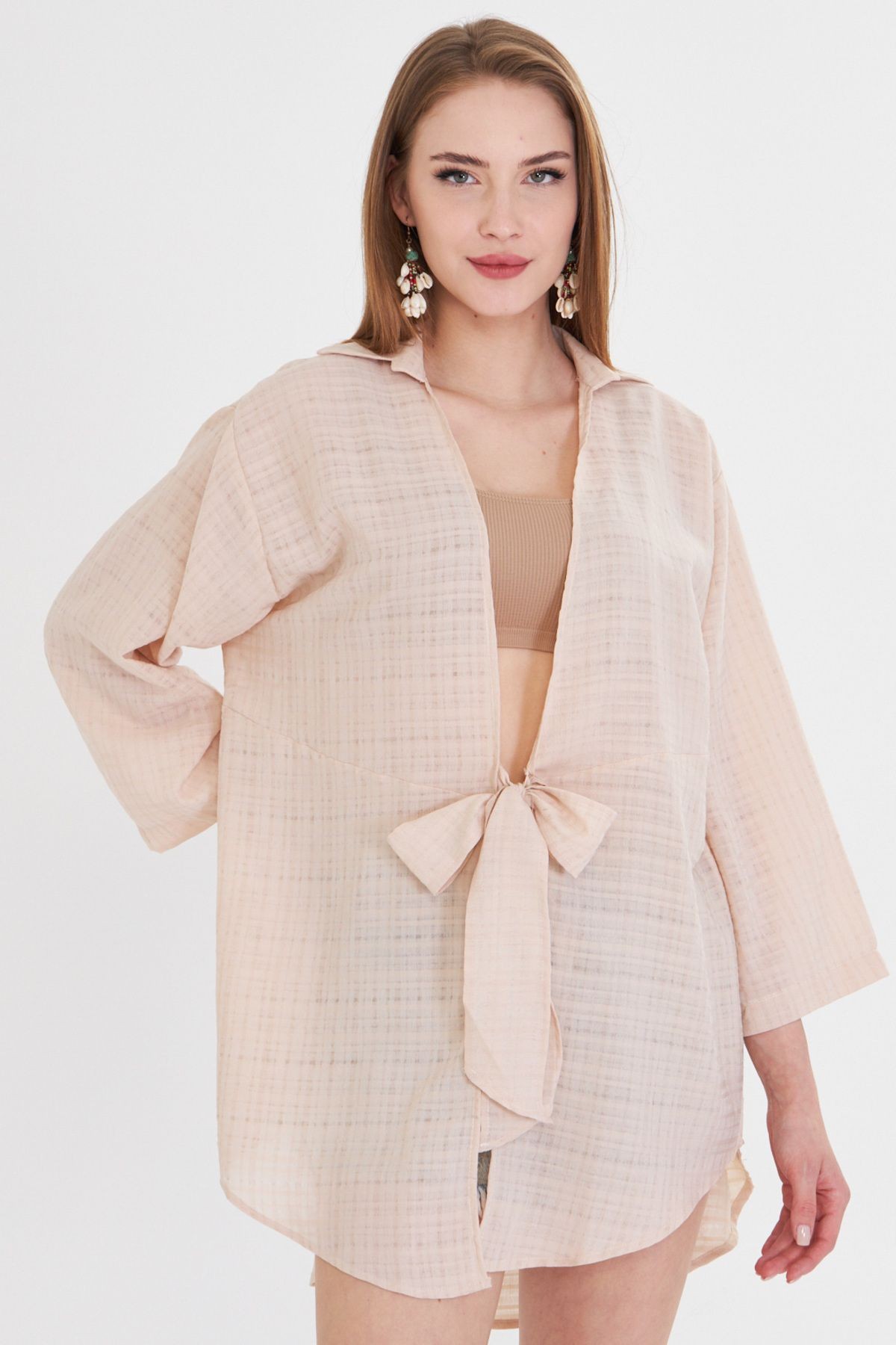 Kadın Krem Kendinden Çizgili Önden Bağlamalı Kimono Gömlek ARM-24Y001101