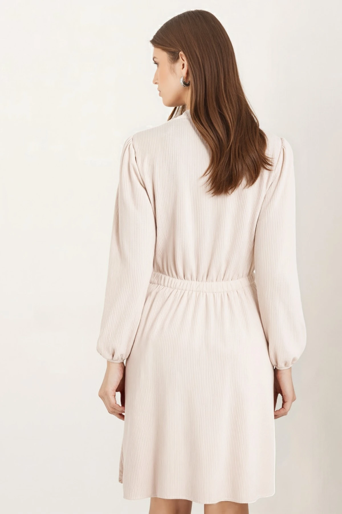 Kadın Krem Kadife V Yaka Beli Lastikli İnce Fitilli Kloş Elbise ARM-25K001049