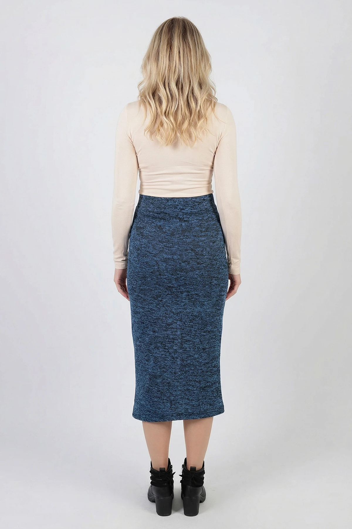 Kadın Koyu Mavi Önden Yırtmaçlı Beli Lastikli Midi Boy Etek ARM-26K001037