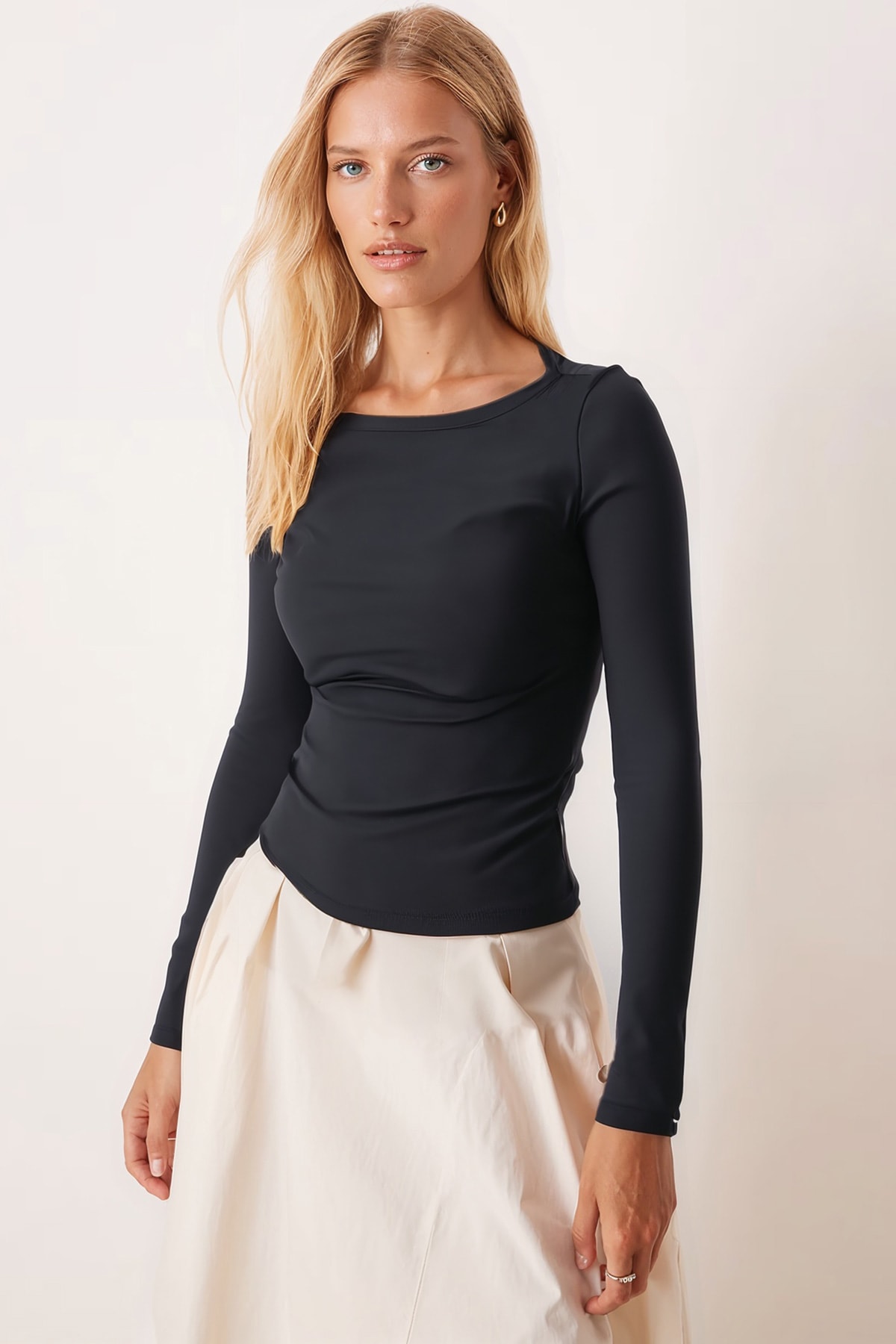 Kadın Füme Kayık Yaka Uzun Kol Body ARM-26K135013