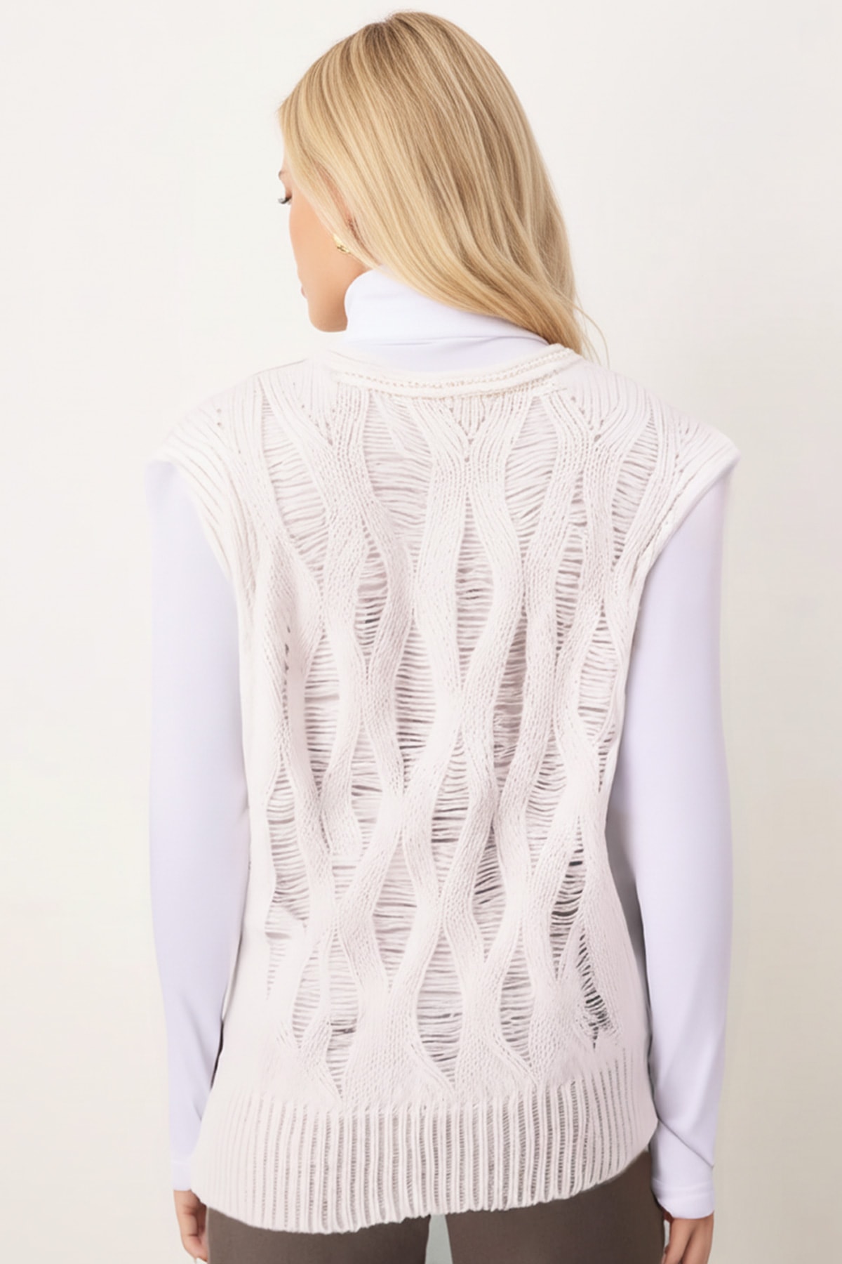 Kadın Ekru V Yaka Triko Süveter ARM-26K136014