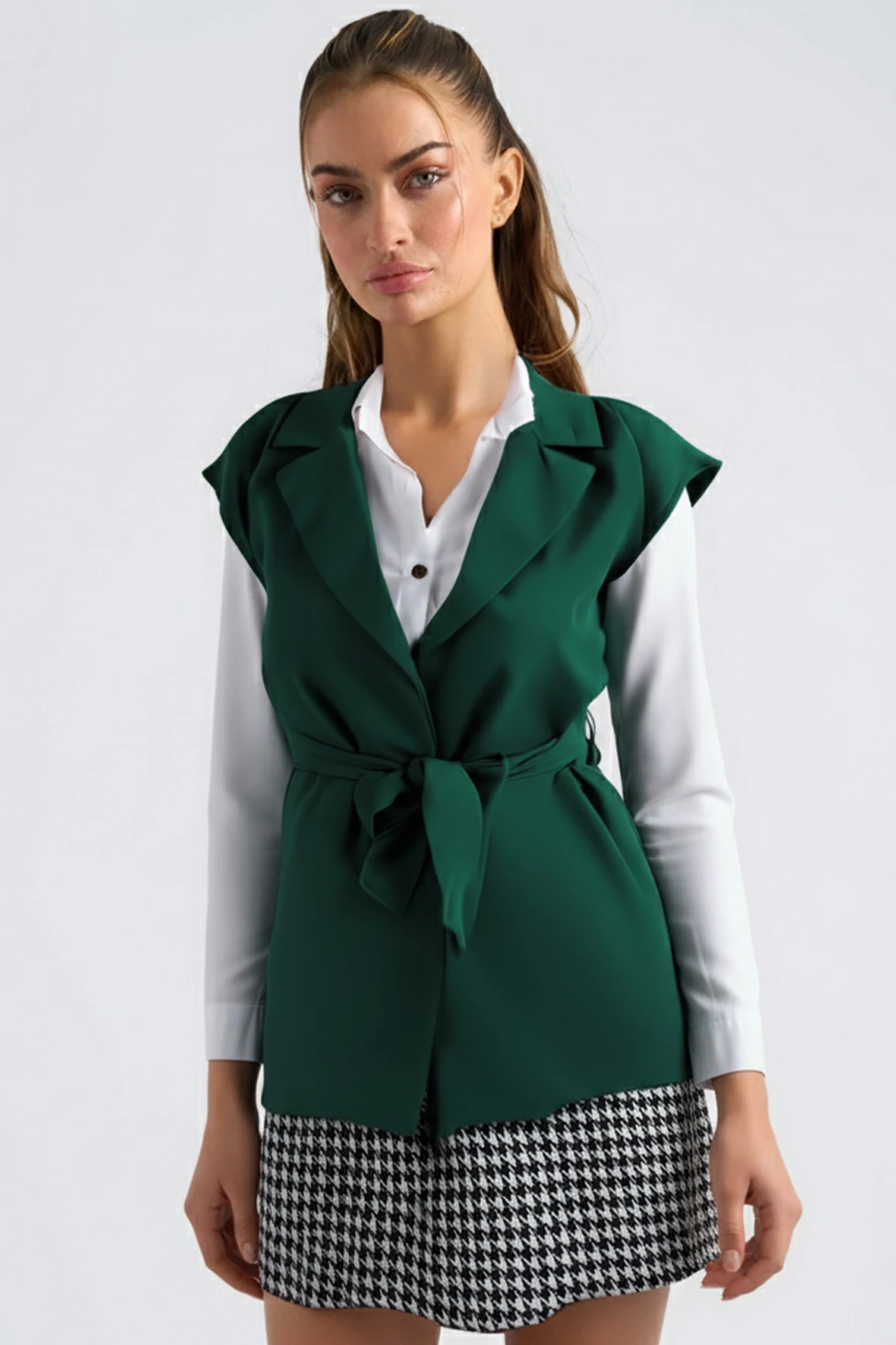 Kadın Zümrüt Erkek Yaka Beli Kuşaklı Keten Görünümlü Yelek ARM-25Y001079