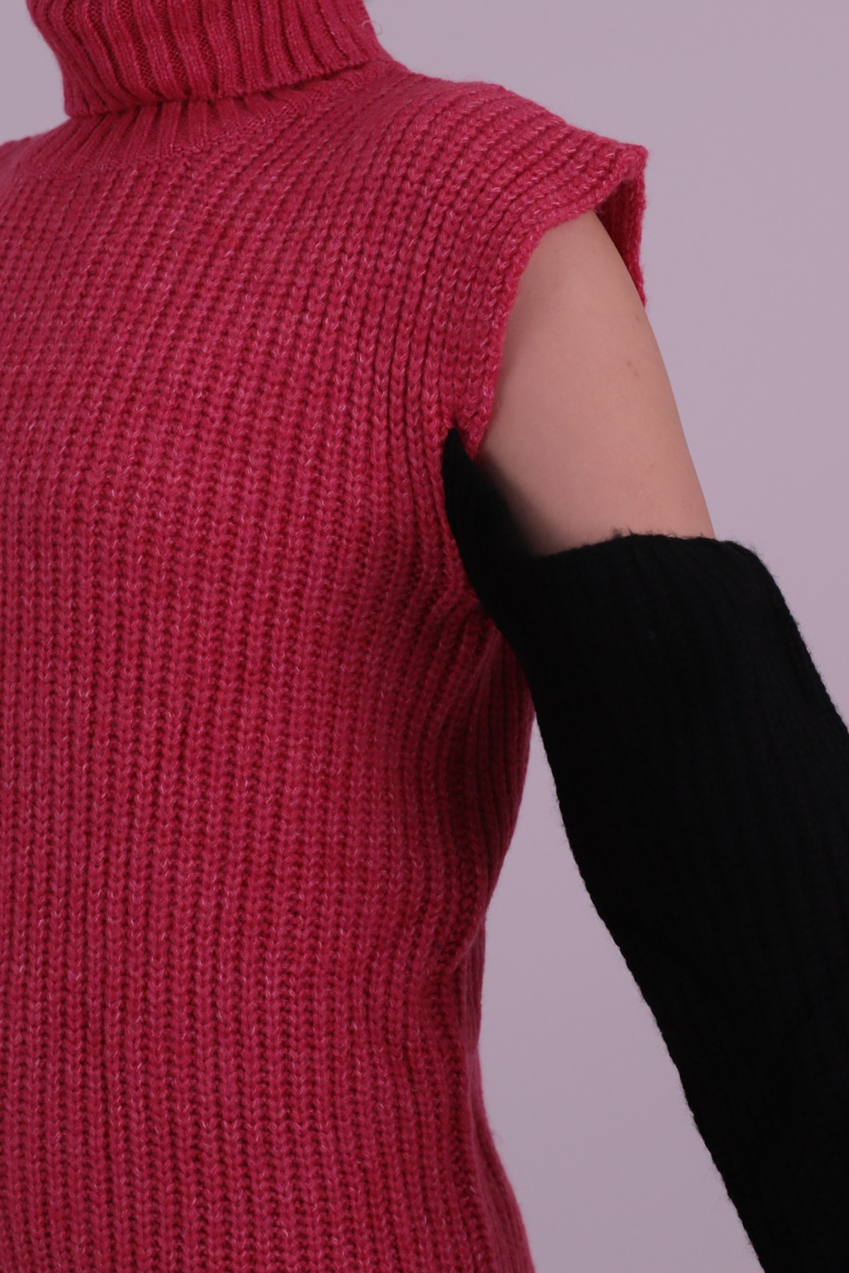 Kadın Fuşya Balıkçı Yaka Kolları Dekolteli Triko Kazak ARM-26K136015