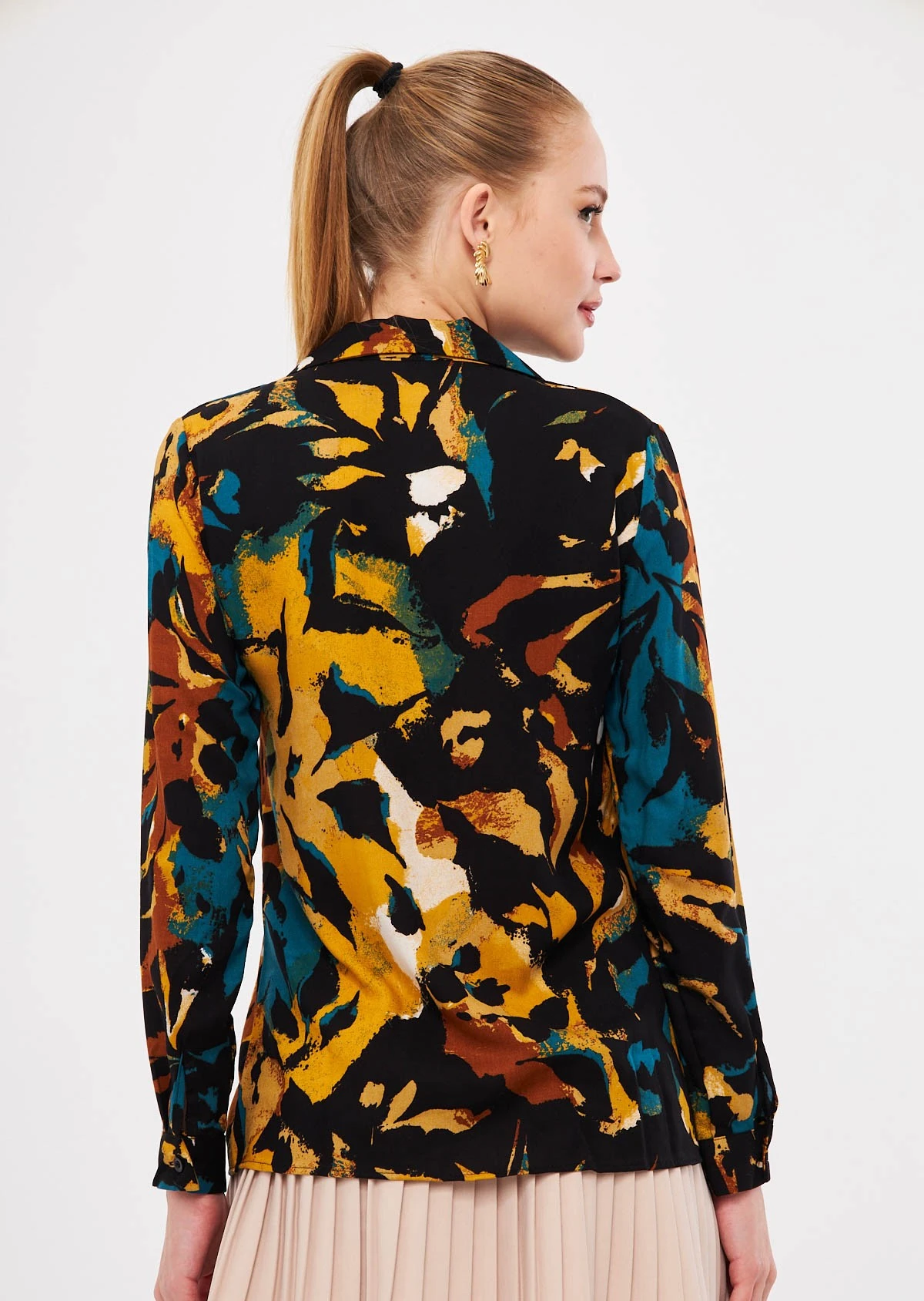 Kadın Siyah-Sarı Desenli Uzun Kollu Tesettür Gömlek ARM-26K001072