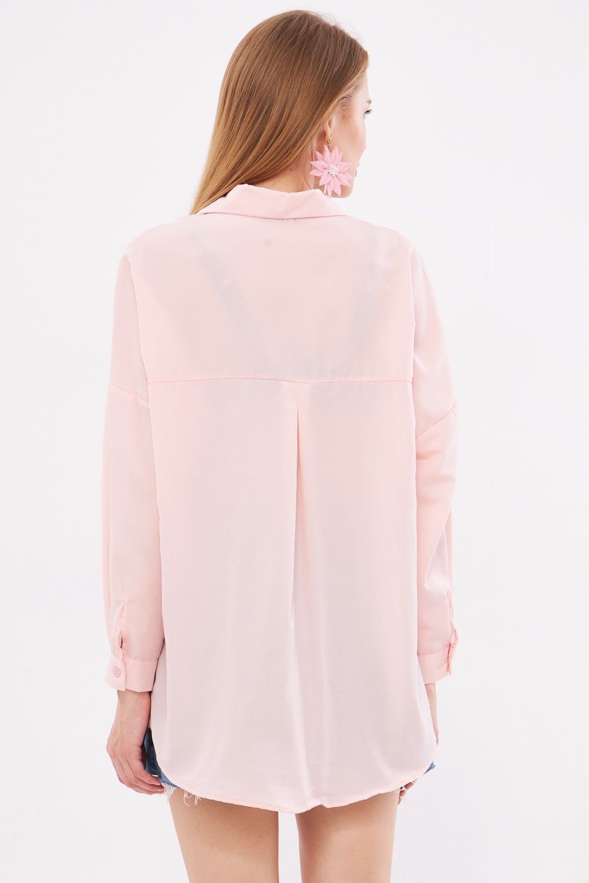 Kadın Pudra Oversize Uzun Basic Gömlek ARM-22Y001118