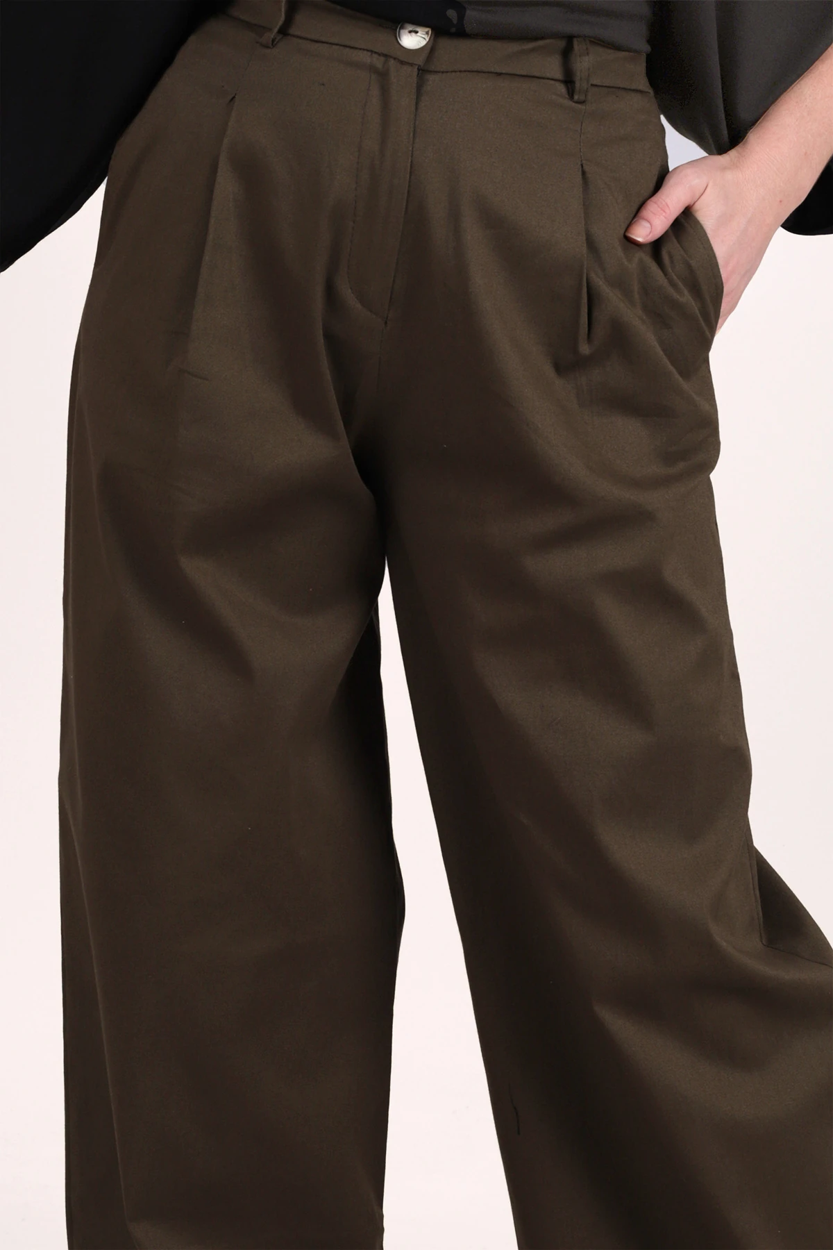 Kadın Haki Yüksek Bel Önden Pile Detaylı Bol Paça Pantolon ARM-26K136041