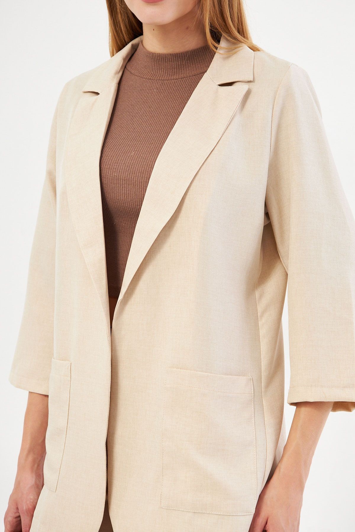 Kadın Ekru Cepli Oversize Ceket ARM-24Y001115