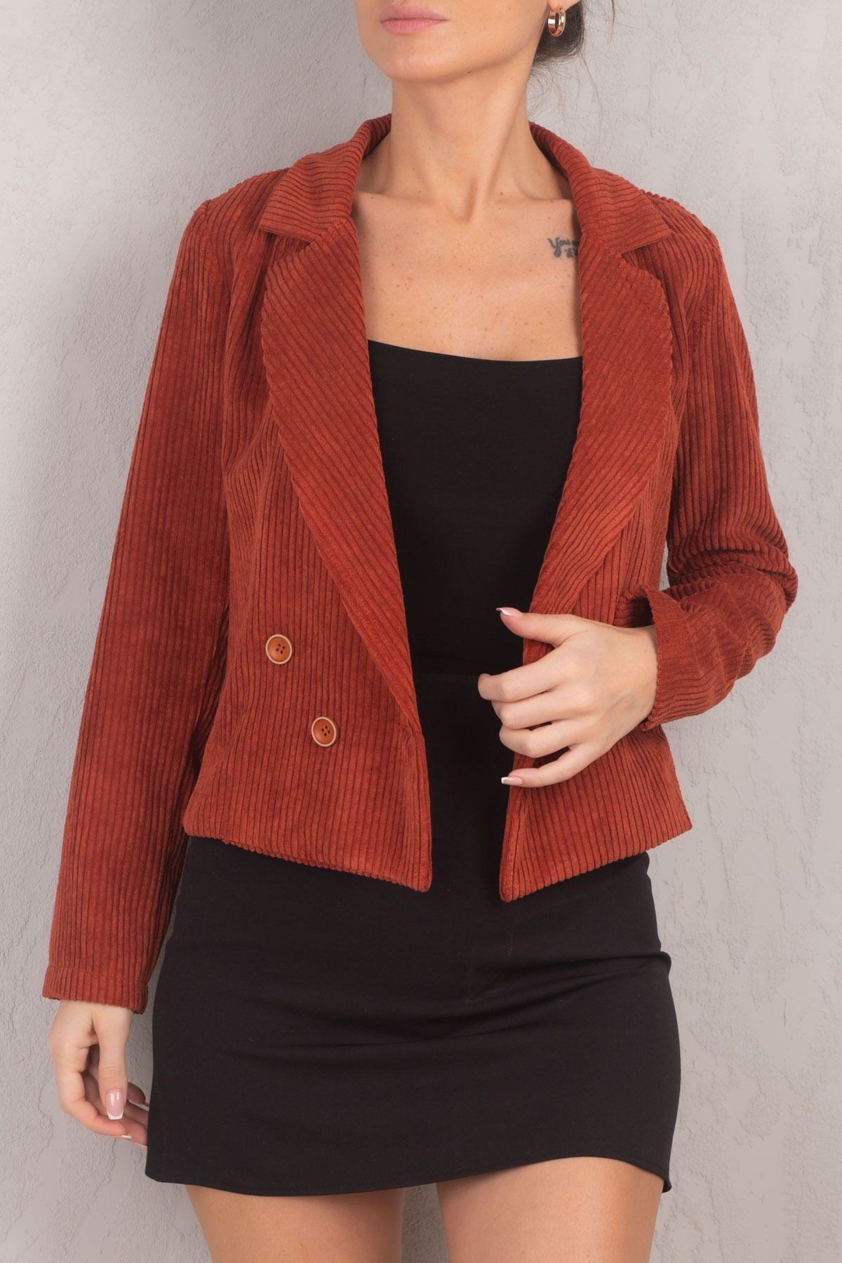 Kadın Kiremit Kruvaze Yaka Kadife Crop Ceket ARM-24K001059