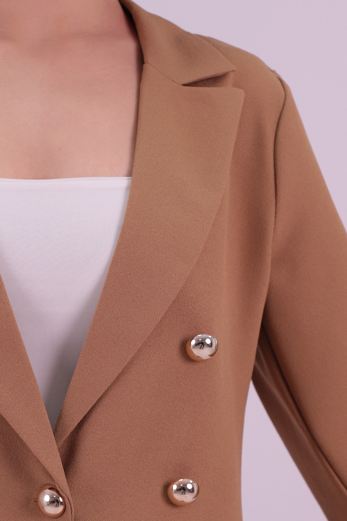 Kadın Açık Kahve Düğmeli Ceket ARM-20K001151