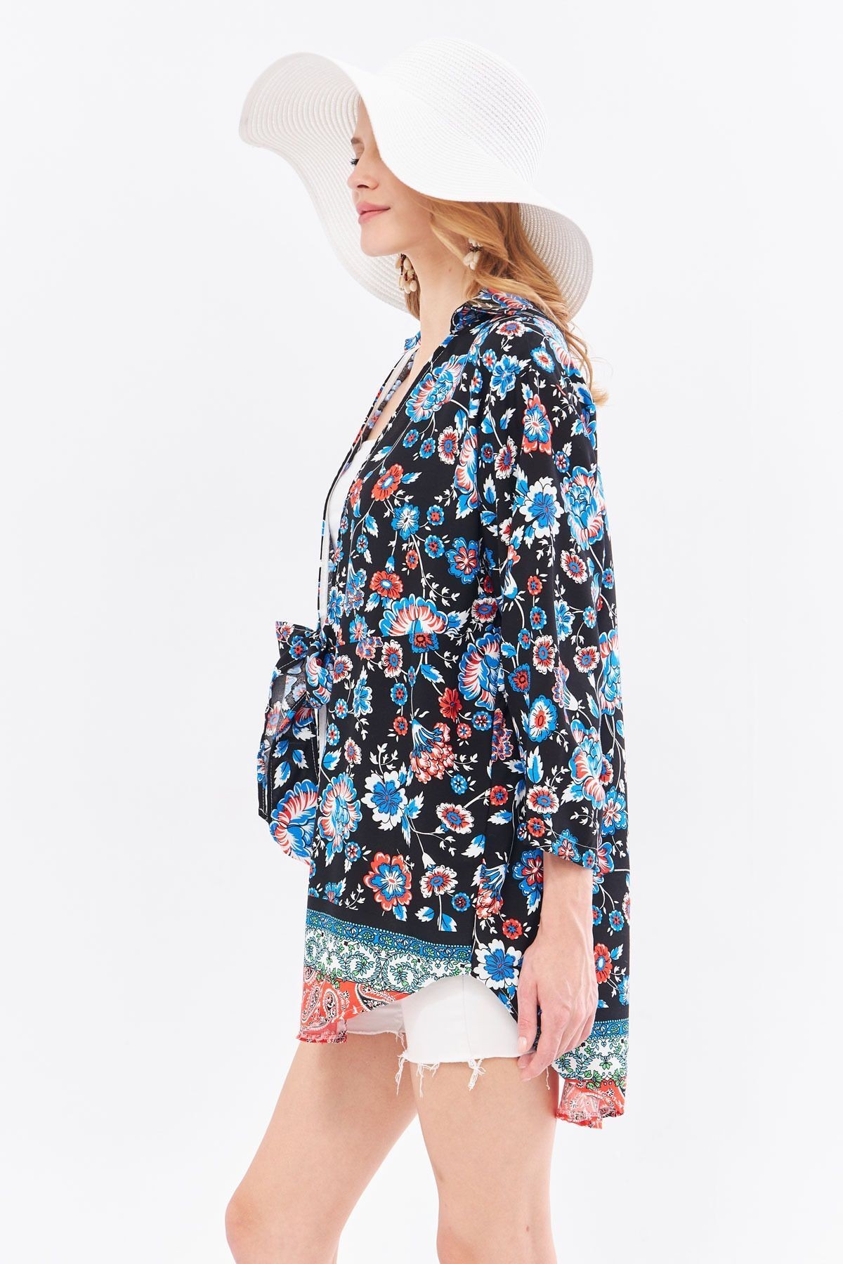 Kadın Açık Mavi Desenli Önden Bağlamalı Kimono Gömlek ARM-24Y001080