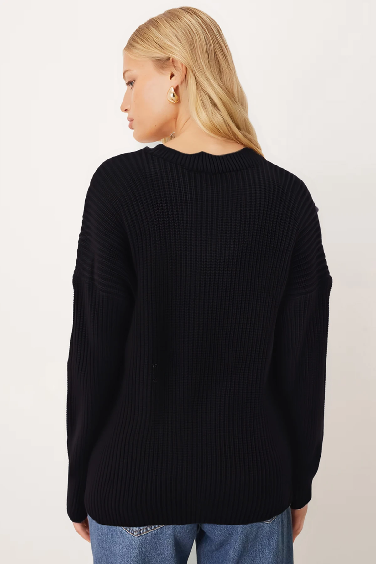 Kadın Siyah V Yaka Pullu Triko Kazak ARM-26K136039