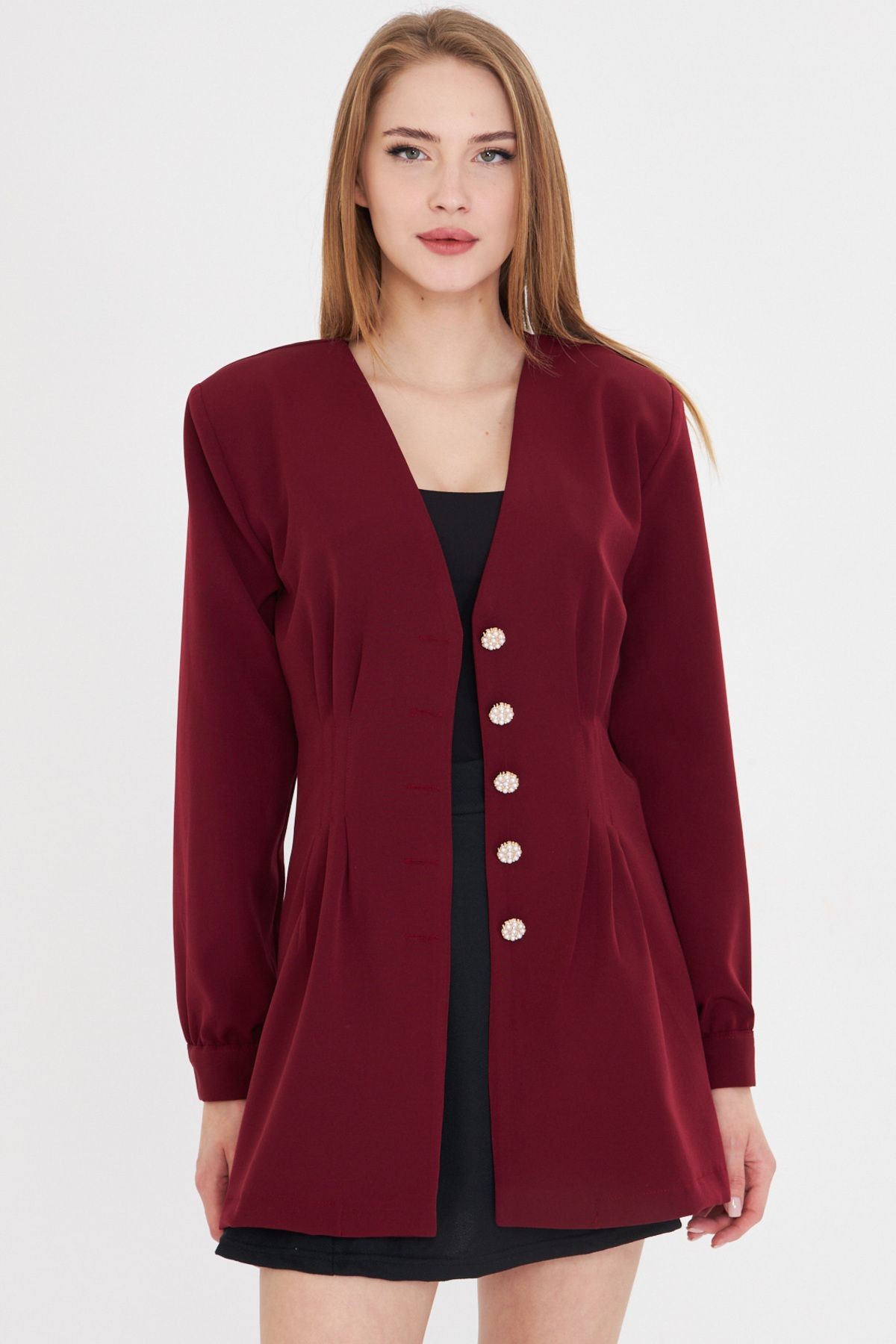 Kadın Bordo V Yaka Pile Detaylı Vücuda Oturan Vatkalı Ceket ARM-25Y001039