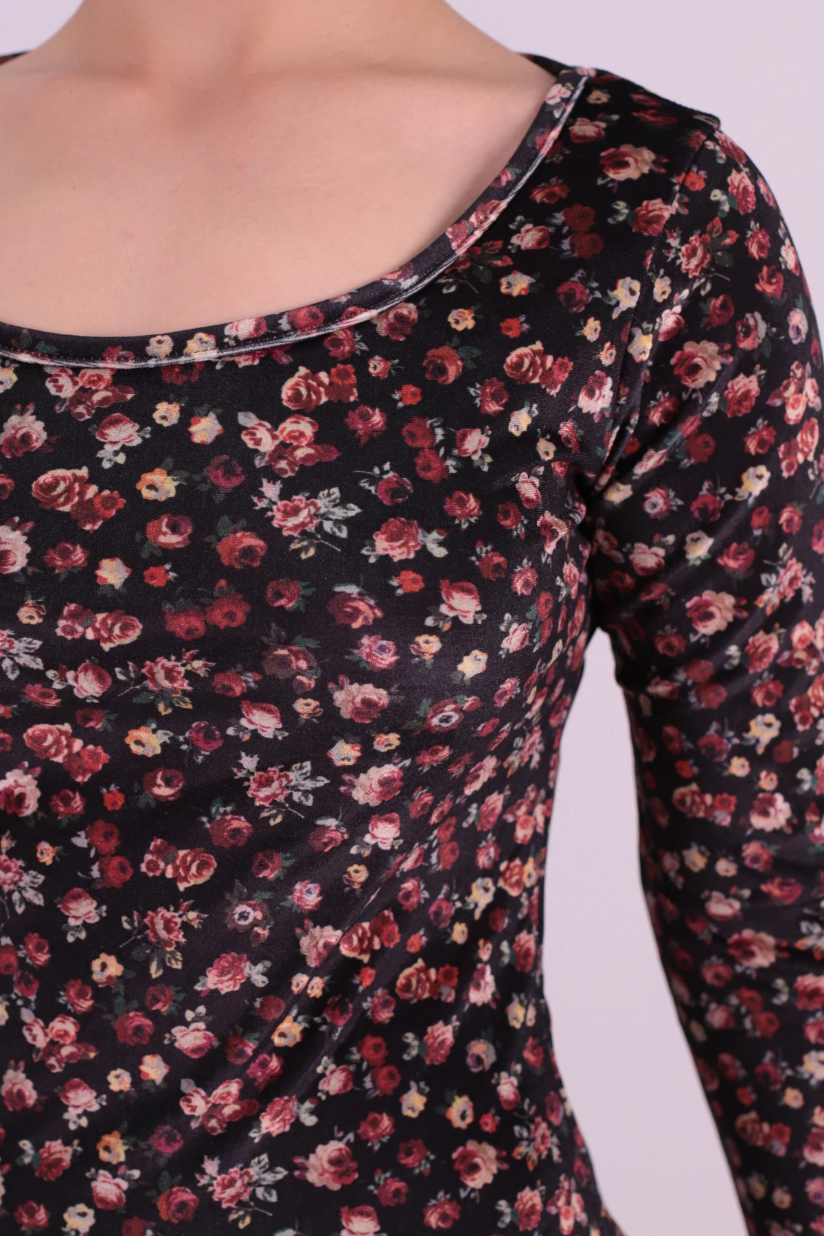 Kadın Siyah Çiçekli Kadife Elbise ARM-26K136052