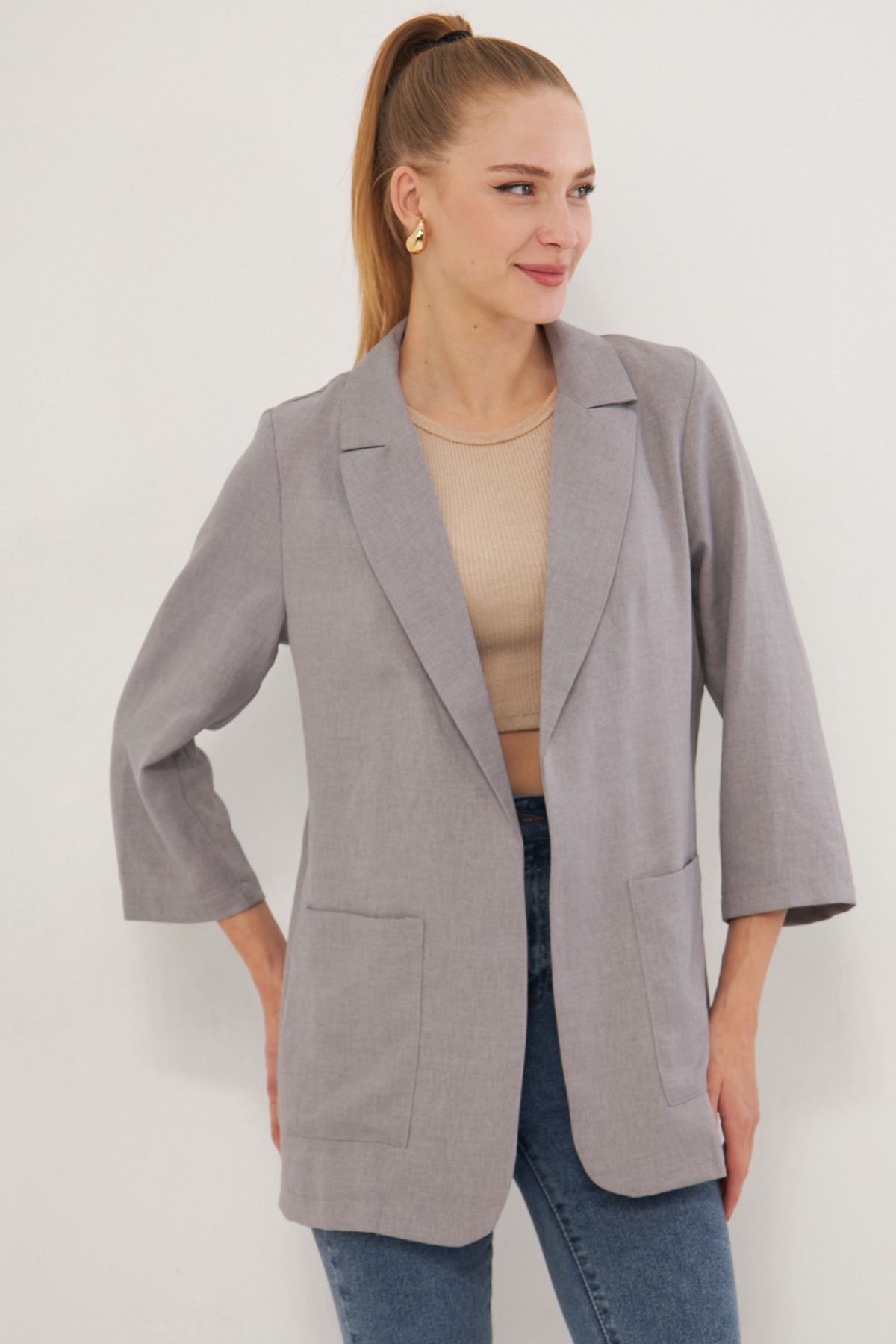 Kadın Gri Cepli Oversize Ceket ARM-24Y001115