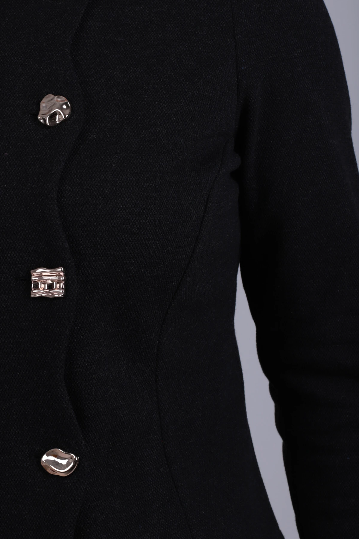 Kadın Antrasit Asimetrik Kapamalı Düğmeli Vücuda Oturan Ceket ARM-26K001050