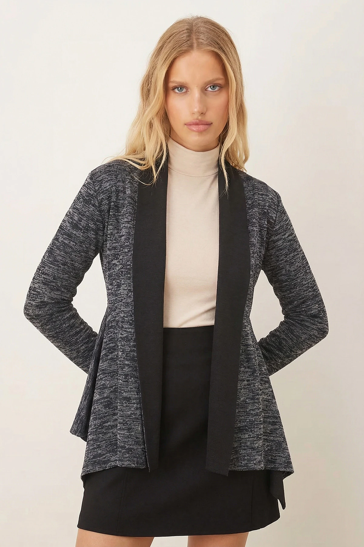 Kadın Lacivert Desenli Triko Salaş Hırka ARM-26K001006