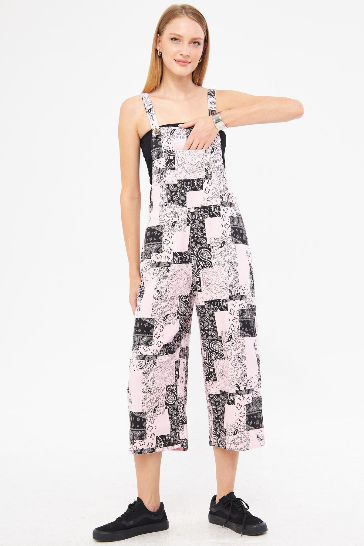 Kadın Toz Pembe Desenli Bahçivan Tulum ARM-24Y001106