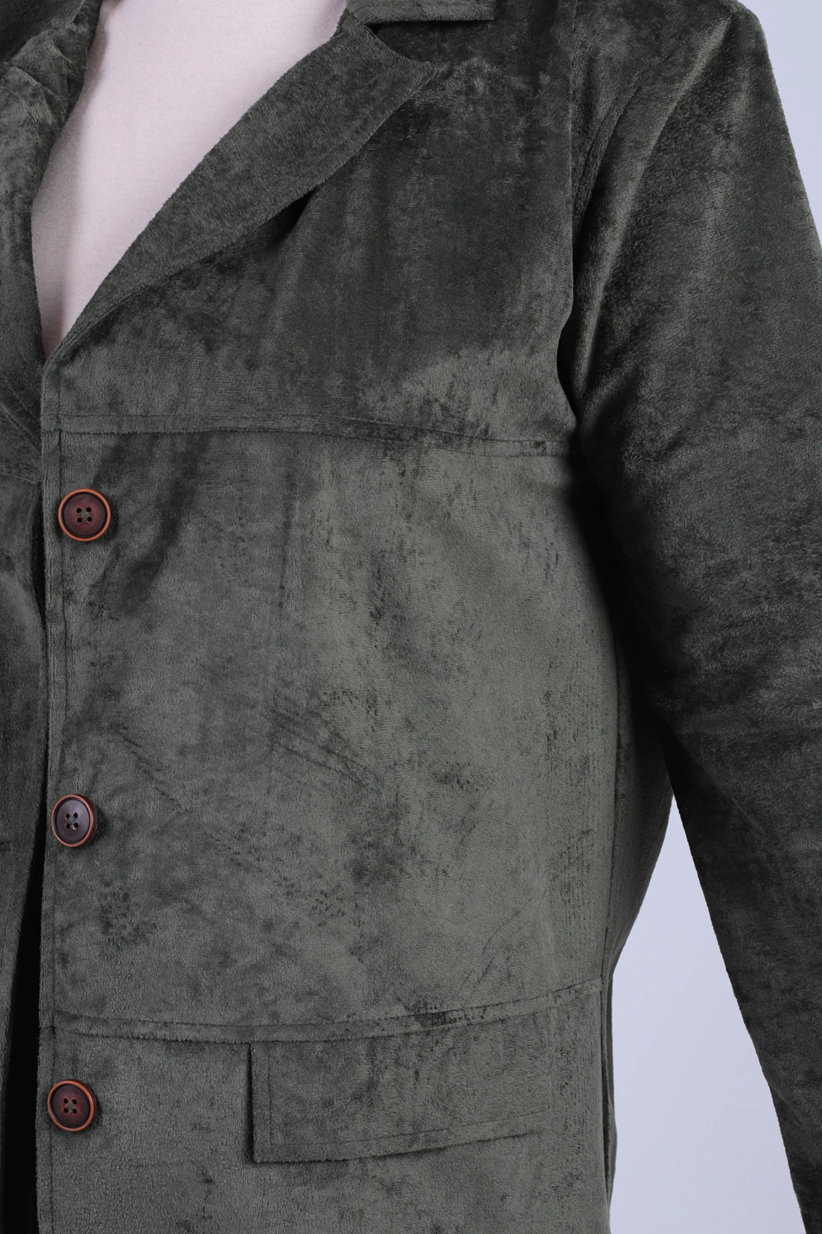 Kadın Yeşil Yakalı Cep Kapaklı Düğmeli Vatkalı Premium Süet Oversize Ceket ARM-25K001057