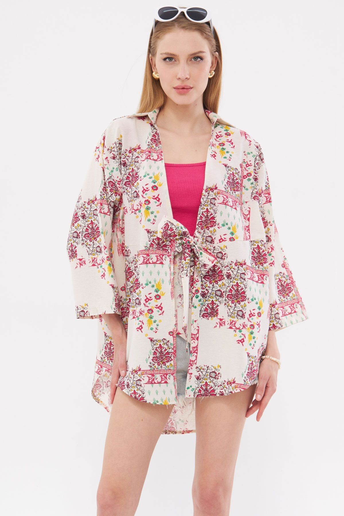 Kadın Açık Fuşya Desenli Keten Görünümlü Önden Bağlamalı Kimono Gömlek ARM-24Y001079