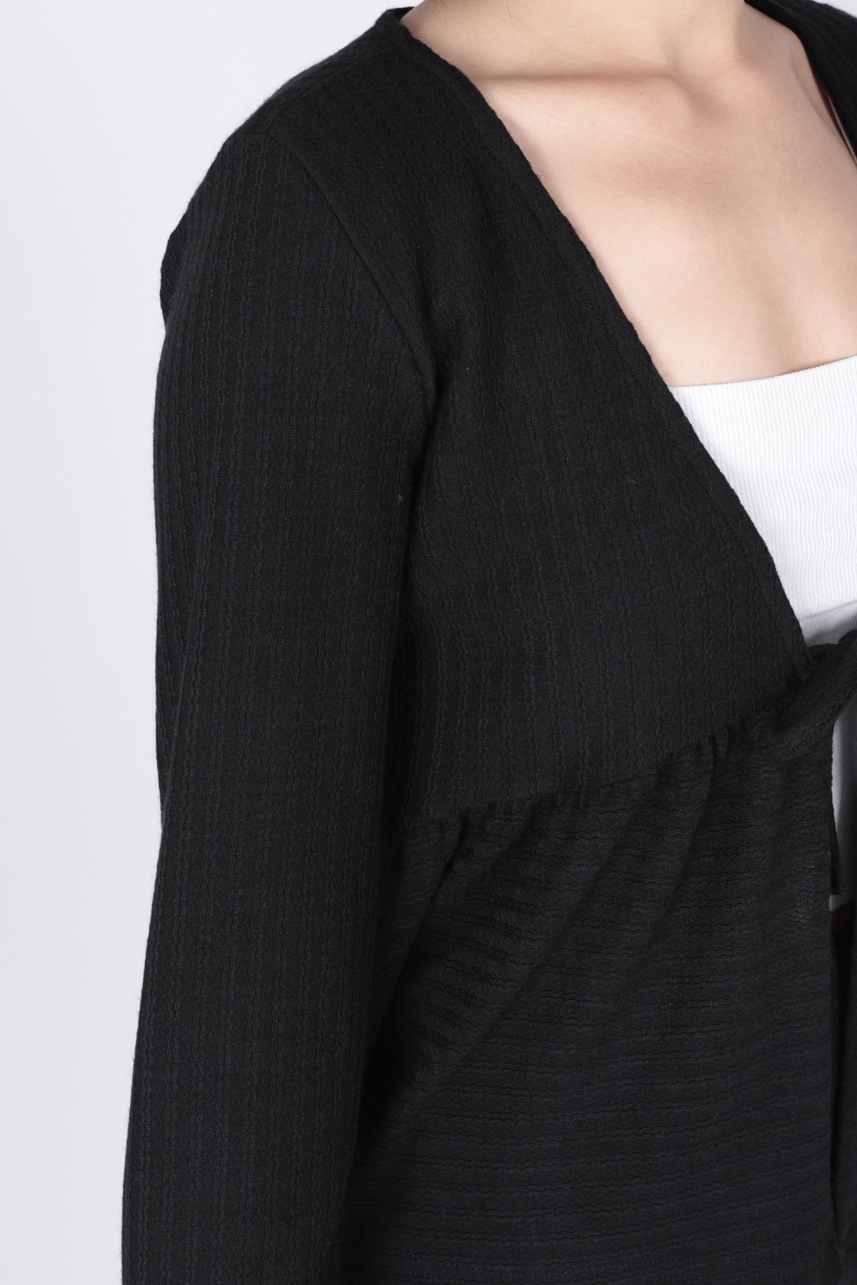 Kadın Siyah V Yaka Yumuşak Dokulu Önü Bağlamalı Likralı Pantolonlu İkili Takım ARM-26K001002