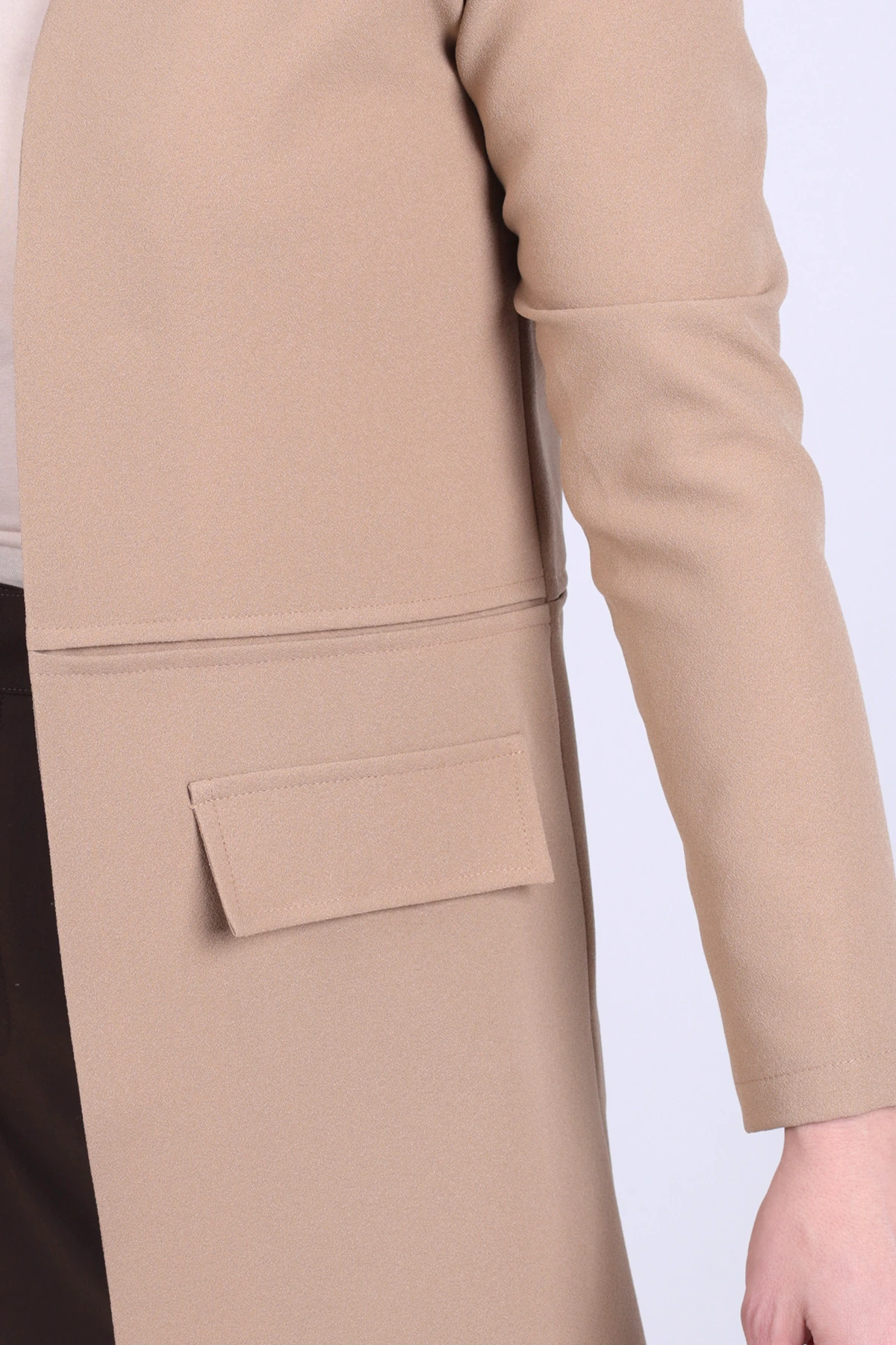 Kadın Bej Beli Dikişli Uzun Ceket ARM-26K001017