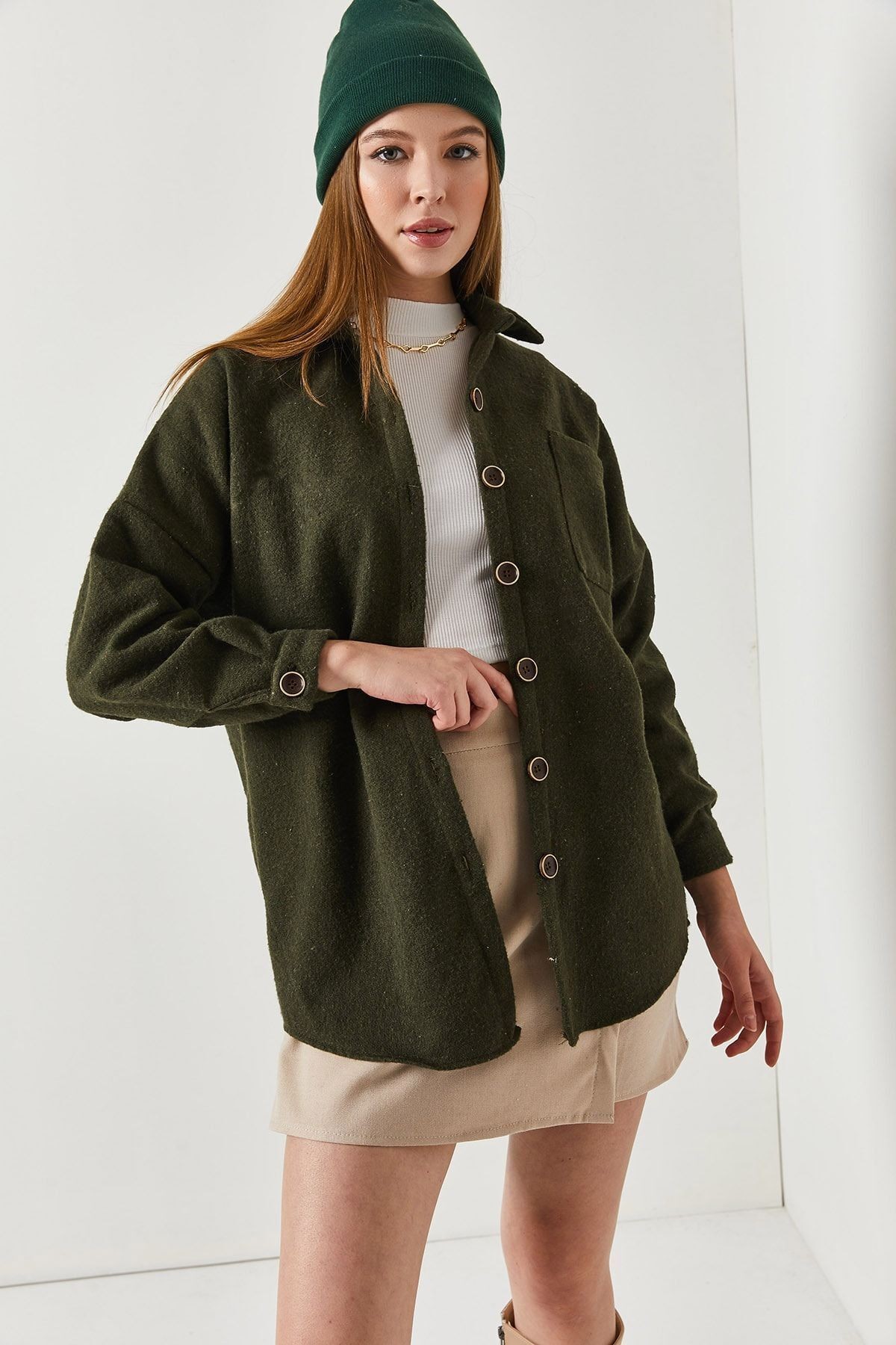 Kadın Haki Oversize Kaşe Cepli Gömlek ARM-22Y001156
