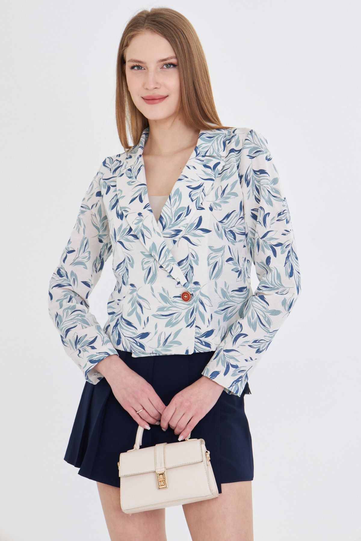 Kadın Açık Mint Kruvaze Yaka Desenli Crop Ceket ARM-24Y001058