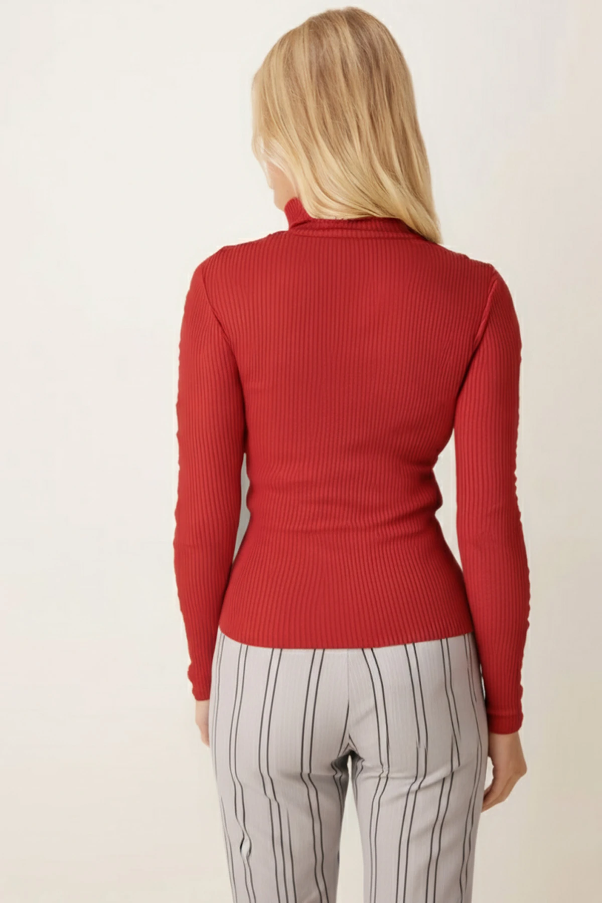 Kadın Nar Çiçeği Balıkçı Yaka Kolu Şeritli Yumuşak Dokulu Bluz ARM-26K001043