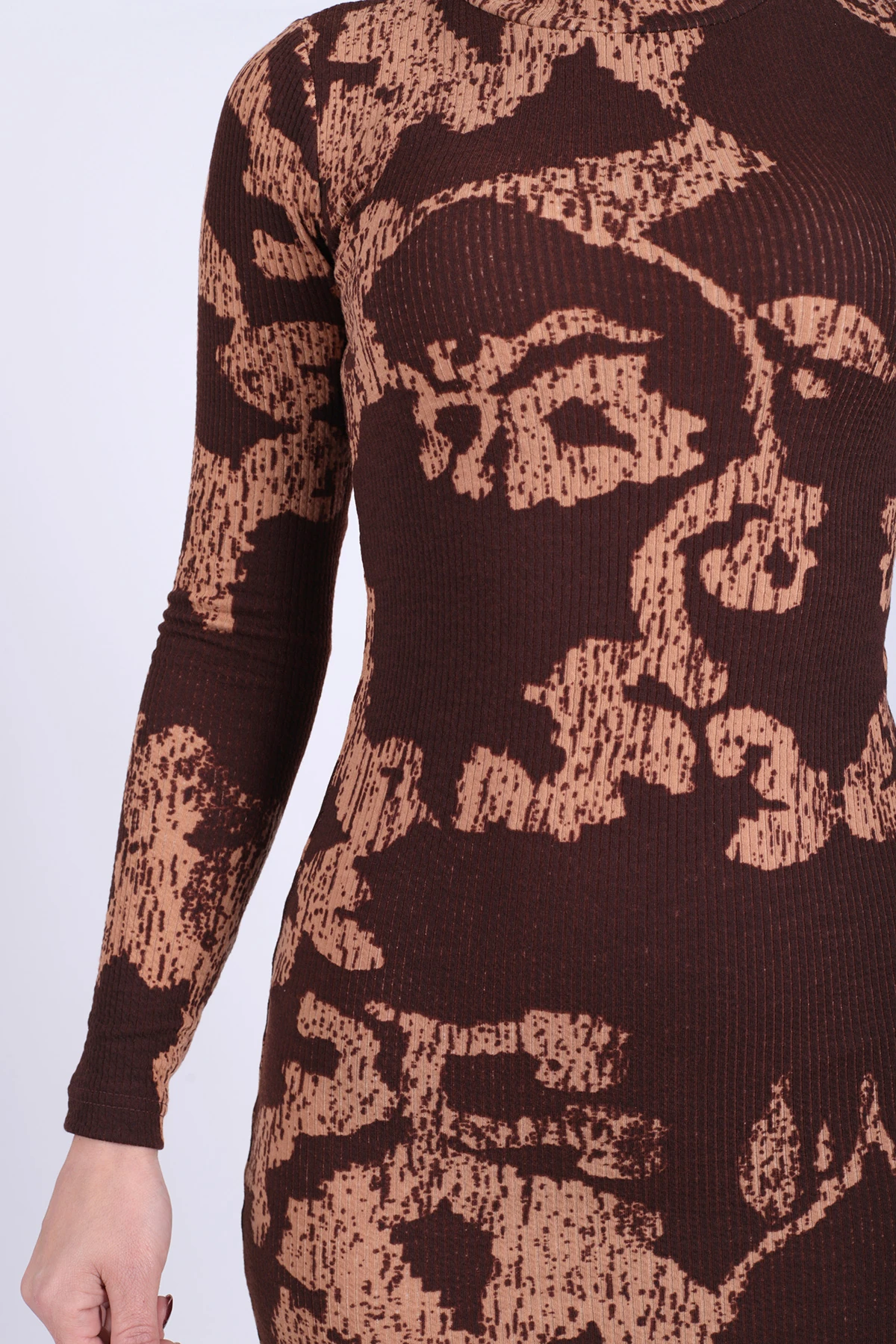 Kadın Kahve-Bej Balıkçı Yaka Önden Yırtmaçlı Midi Boy Elbise ARM-26K001064