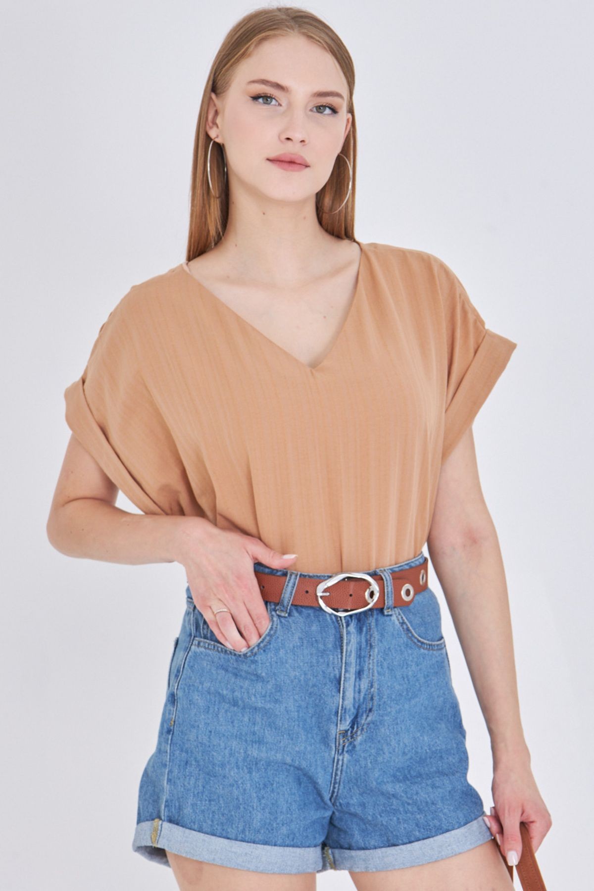 Kadın Vizon V Yaka Yanları Yırtmaçlı Arkası Uzun Duble Kol Detaylı Oversize Bluz ARM-24Y001074